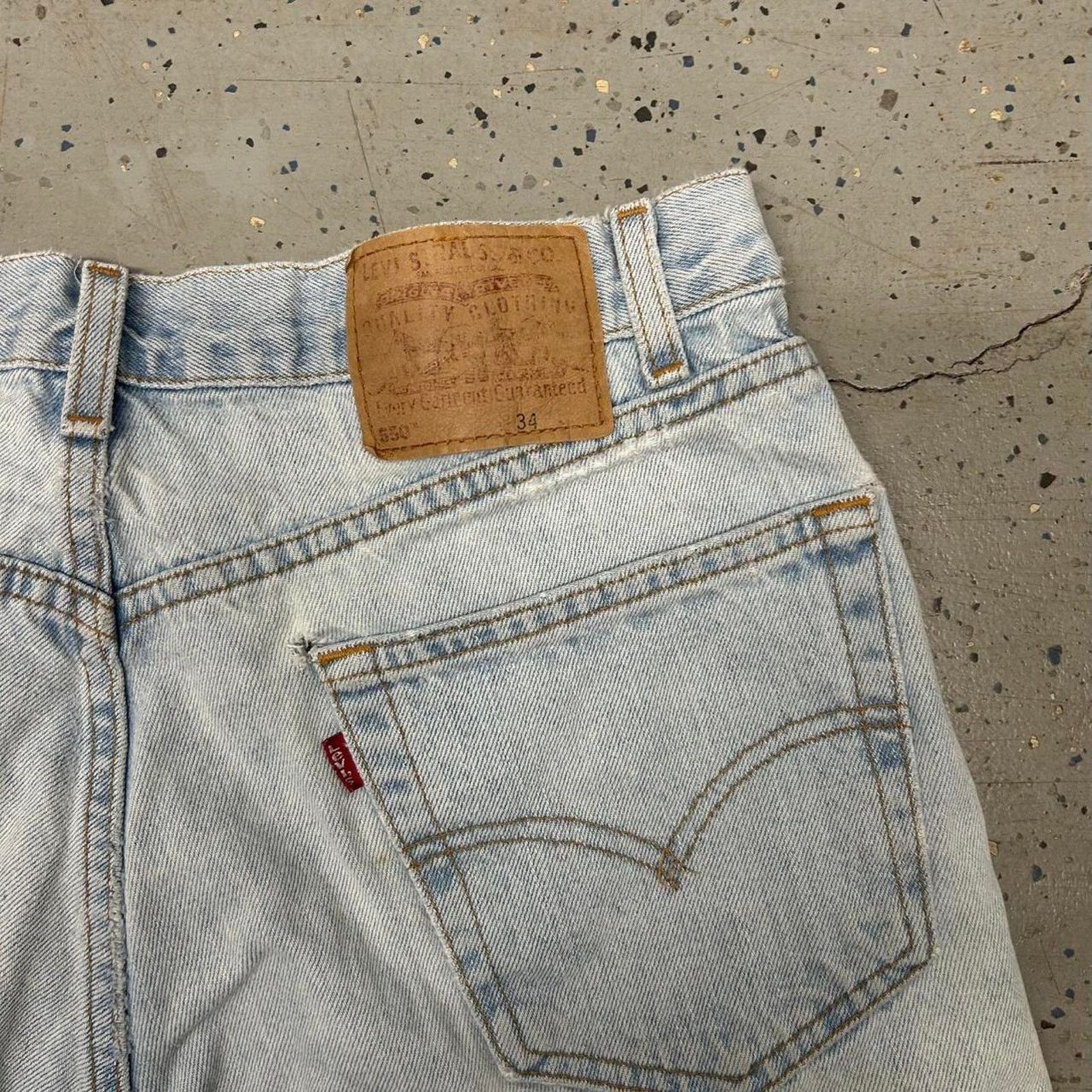 Levi's VTG Levi's 550 light wash denim shorts Size US 34 / EU 50 - 2 Thumbnail