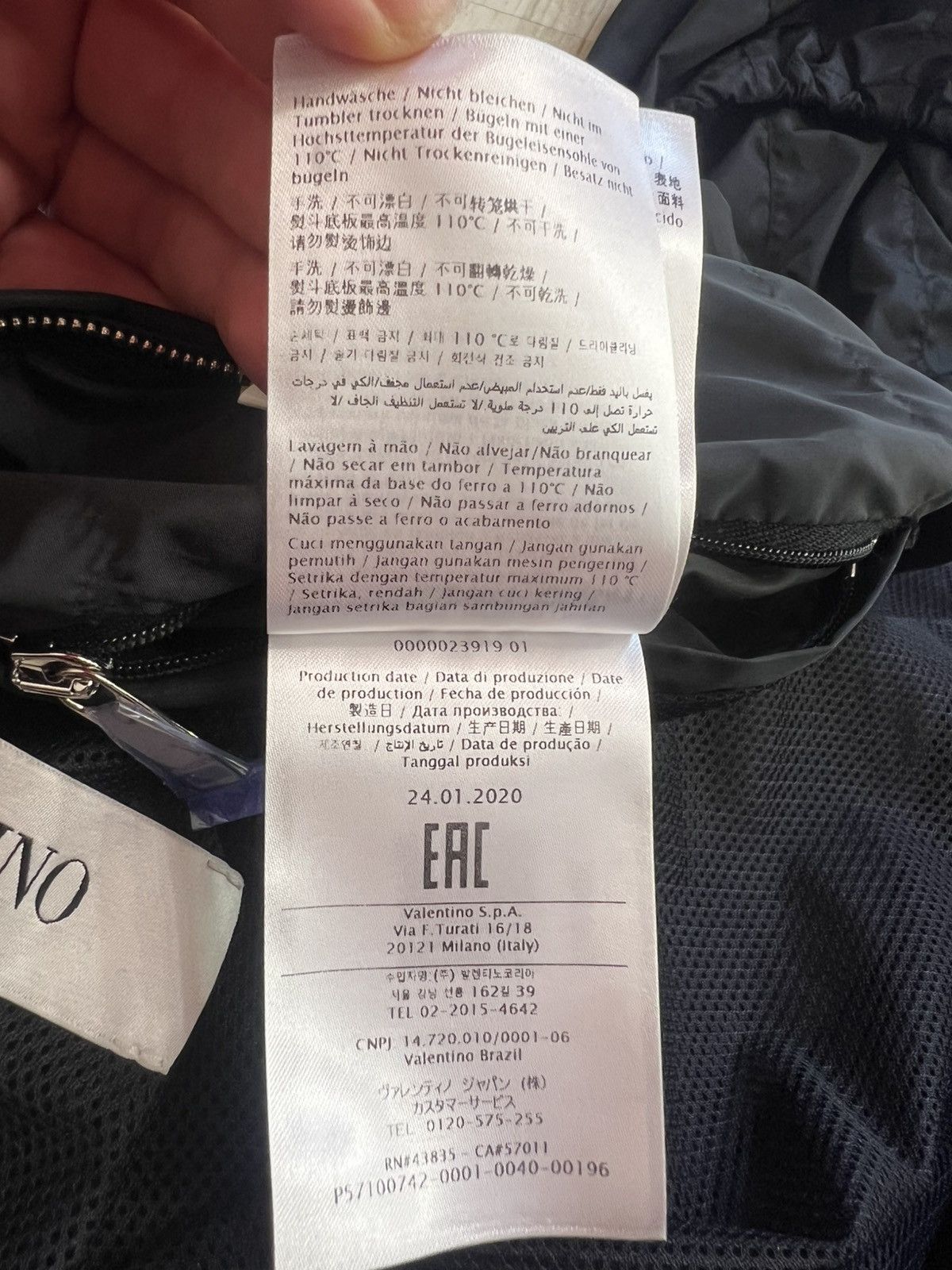 Valentino Valentino Black Nylon Windbreaker Jacket Size US S / EU 44-46 / 1 - 14 Thumbnail