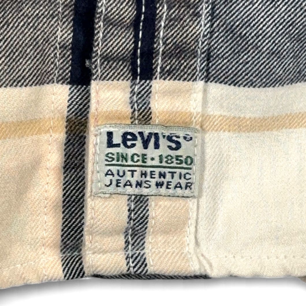 Levi's VINTAGE Levi's Shirt Adult XL Brown Plaid Flannel 90s Workwear Grunge Western 100% Cotton Button-Up Long Sleeve Chest Pockets Men's XL Size US XL / EU 56 / 4 - 7 Thumbnail