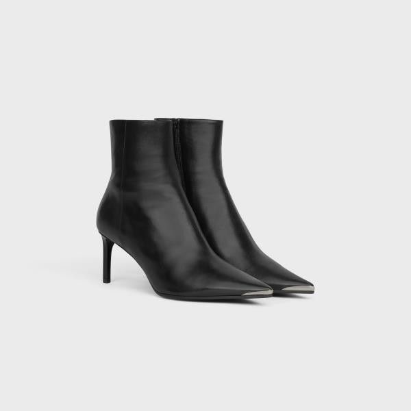 o1w1db10324 Boots in Black