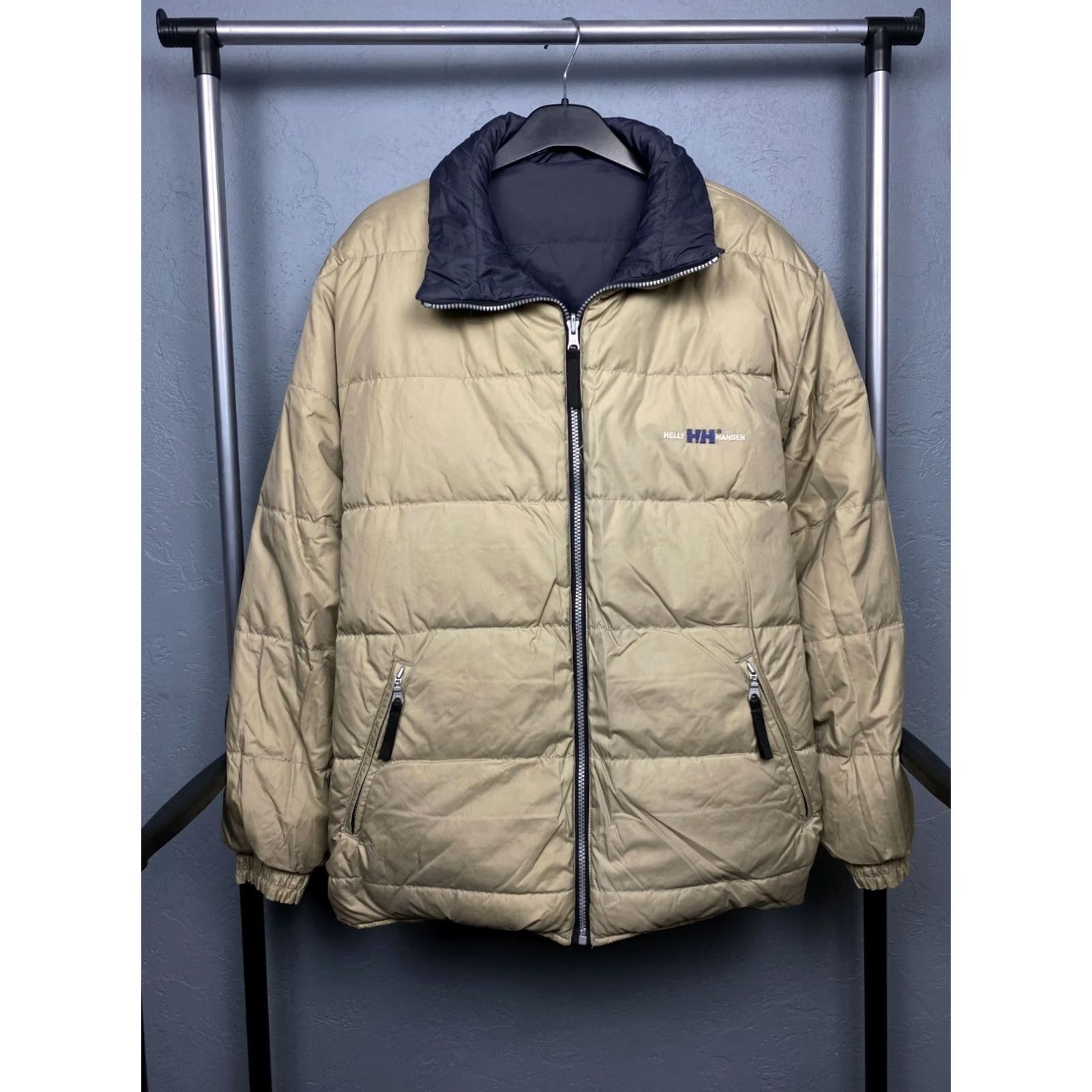 Helly Hansen VINTAGE Helly Hansen Down Puffer Reversible Jacket Mens L Gray"} Size US L / EU 52-54 / 3 - 7 Thumbnail
