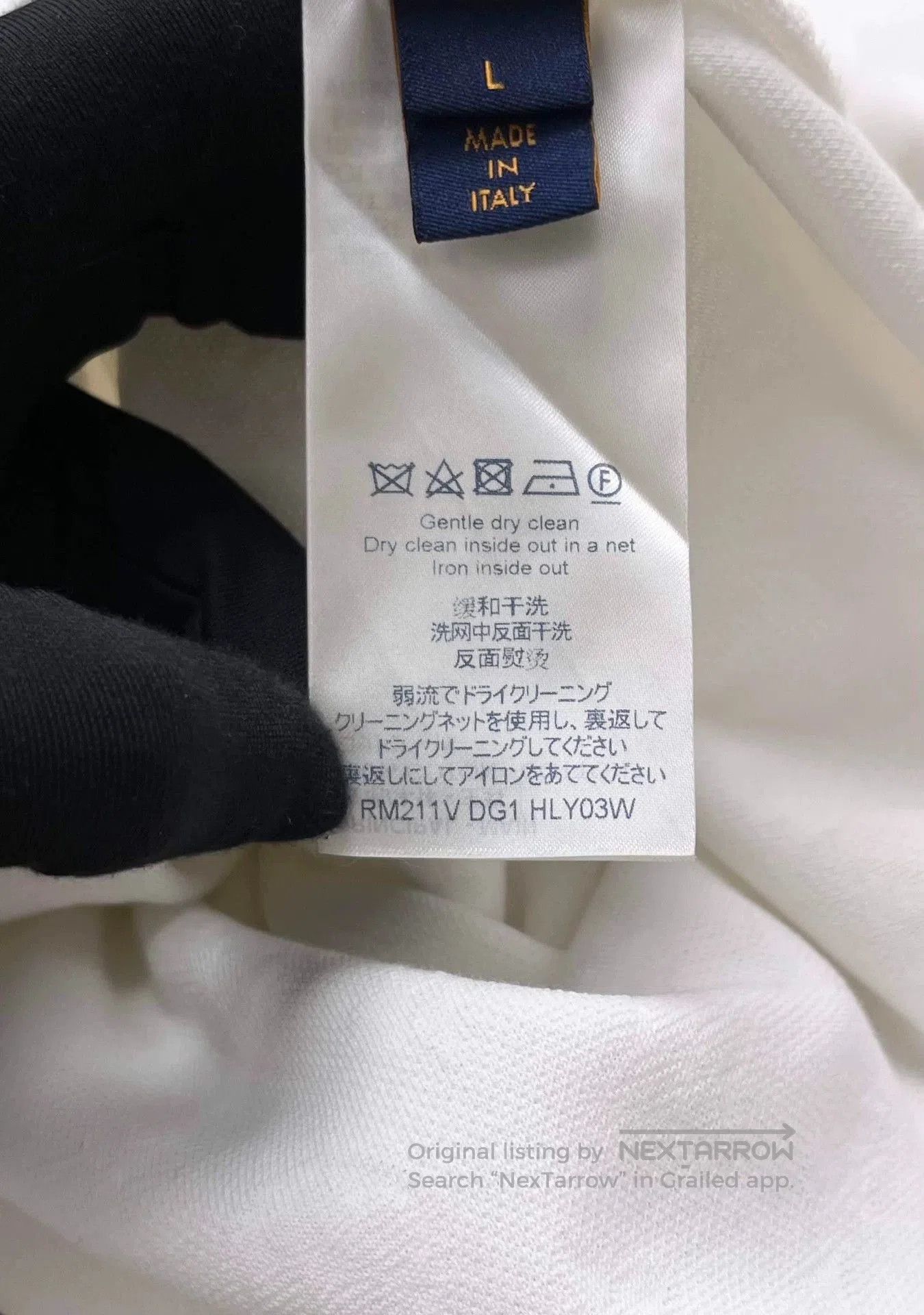 Louis Vuitton louis vuitton white animal logo t. Size US L / EU 52-54 / 3 - 4 Thumbnail