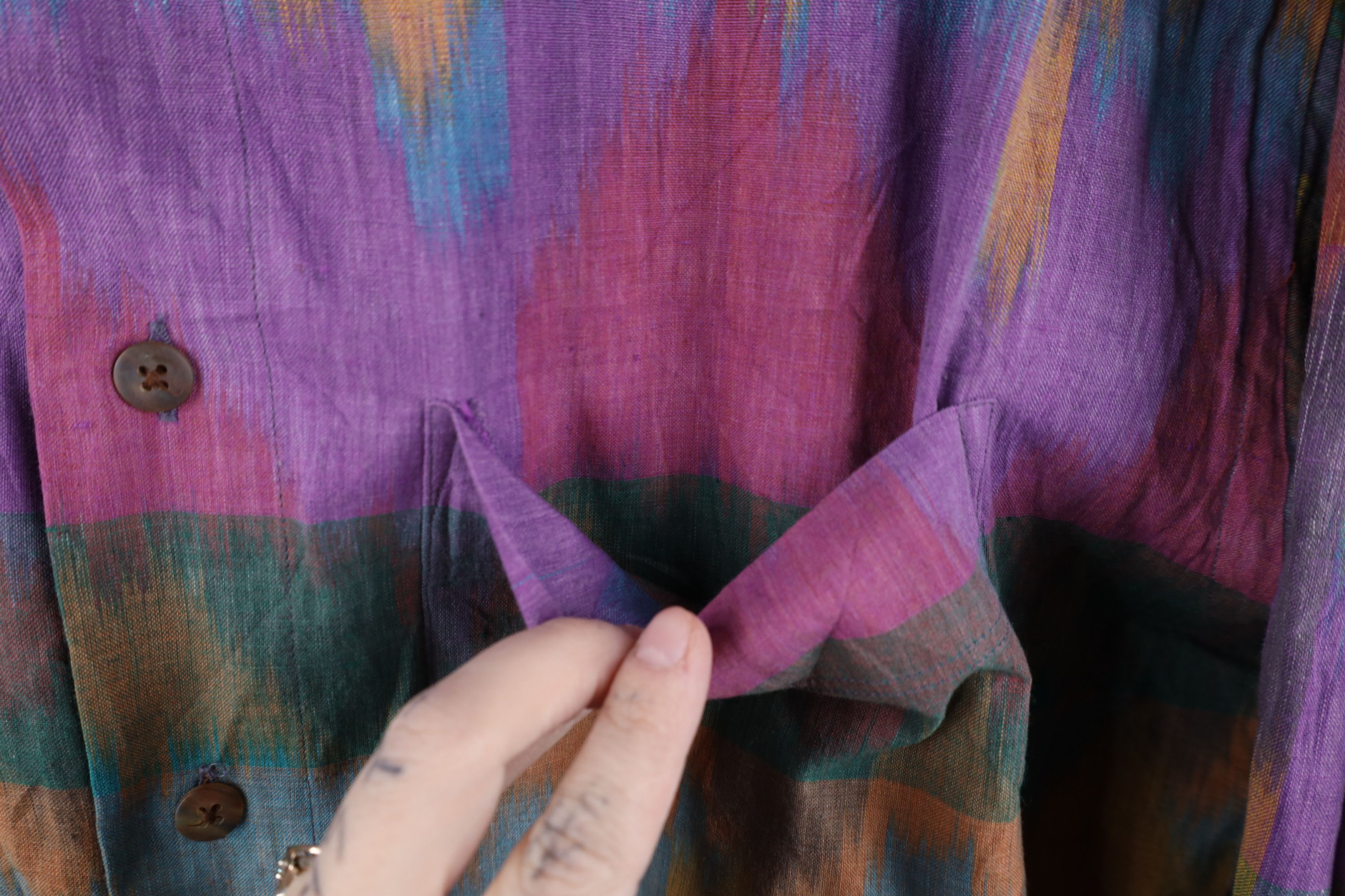 Vintage Vintage 90s Streetwear Gauzy Cotton Collared Button Shirt Size US L / EU 52-54 / 3 - 6 Thumbnail