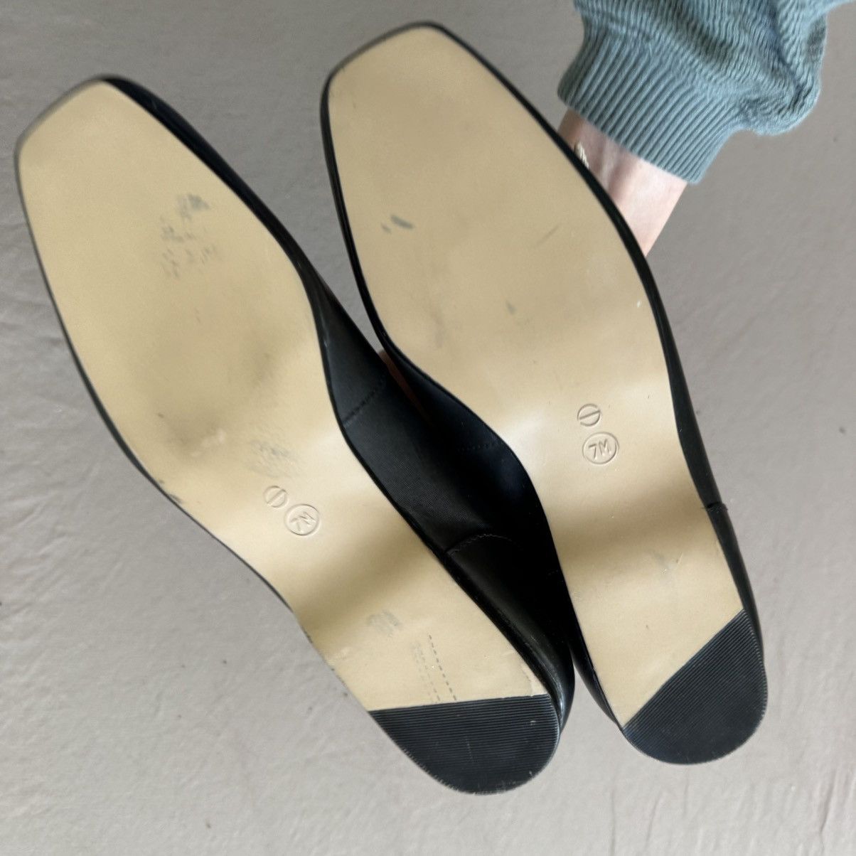Gloria Vanderbilt Vintage Gloria Vanderbilt Leather Square Toe Flats Size US 7 / IT 37 - 8 Thumbnail