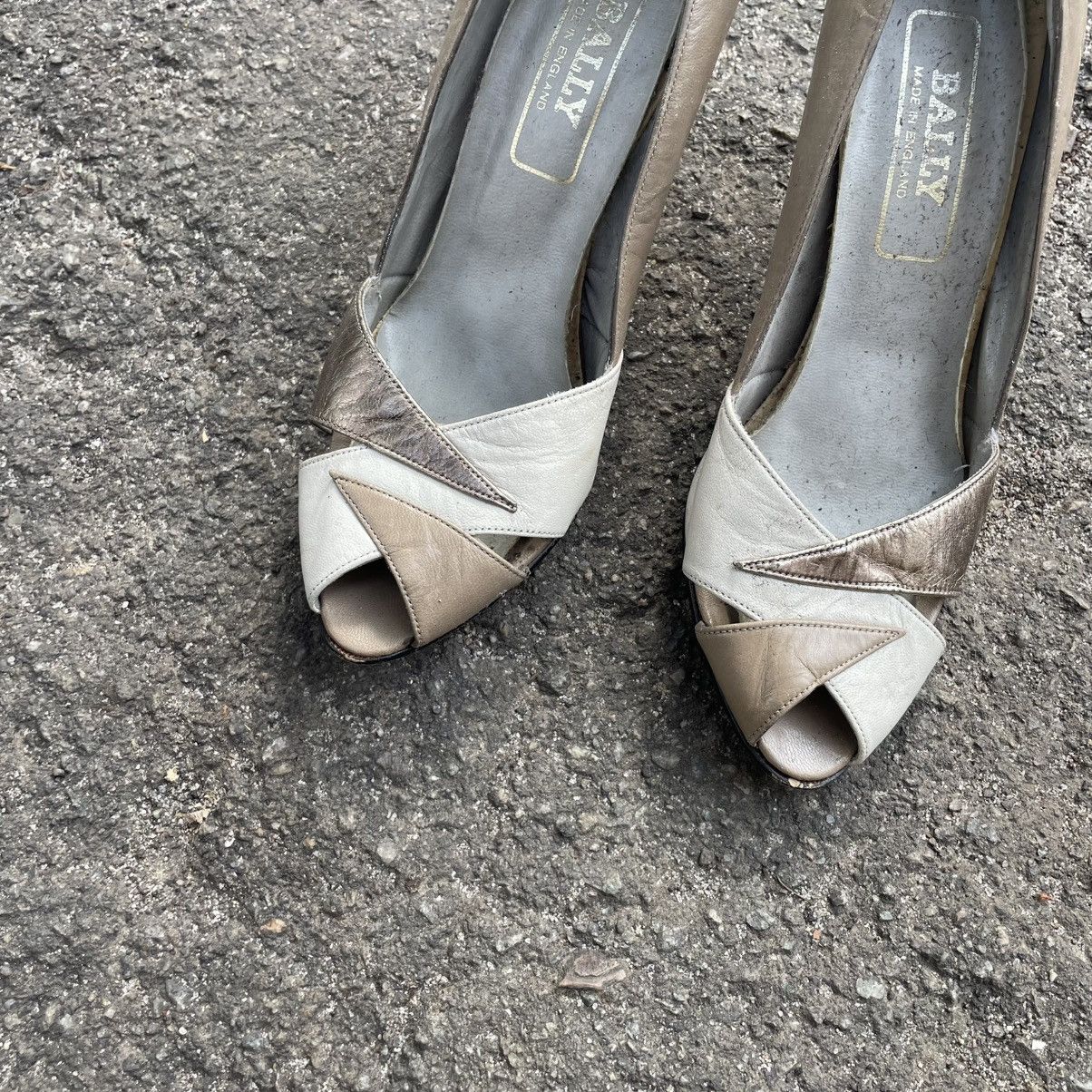 Bally Bally beige Leather Pump Vintage heels platform shoes boots Size US 4.5 / IT 34.5 - 6 Thumbnail
