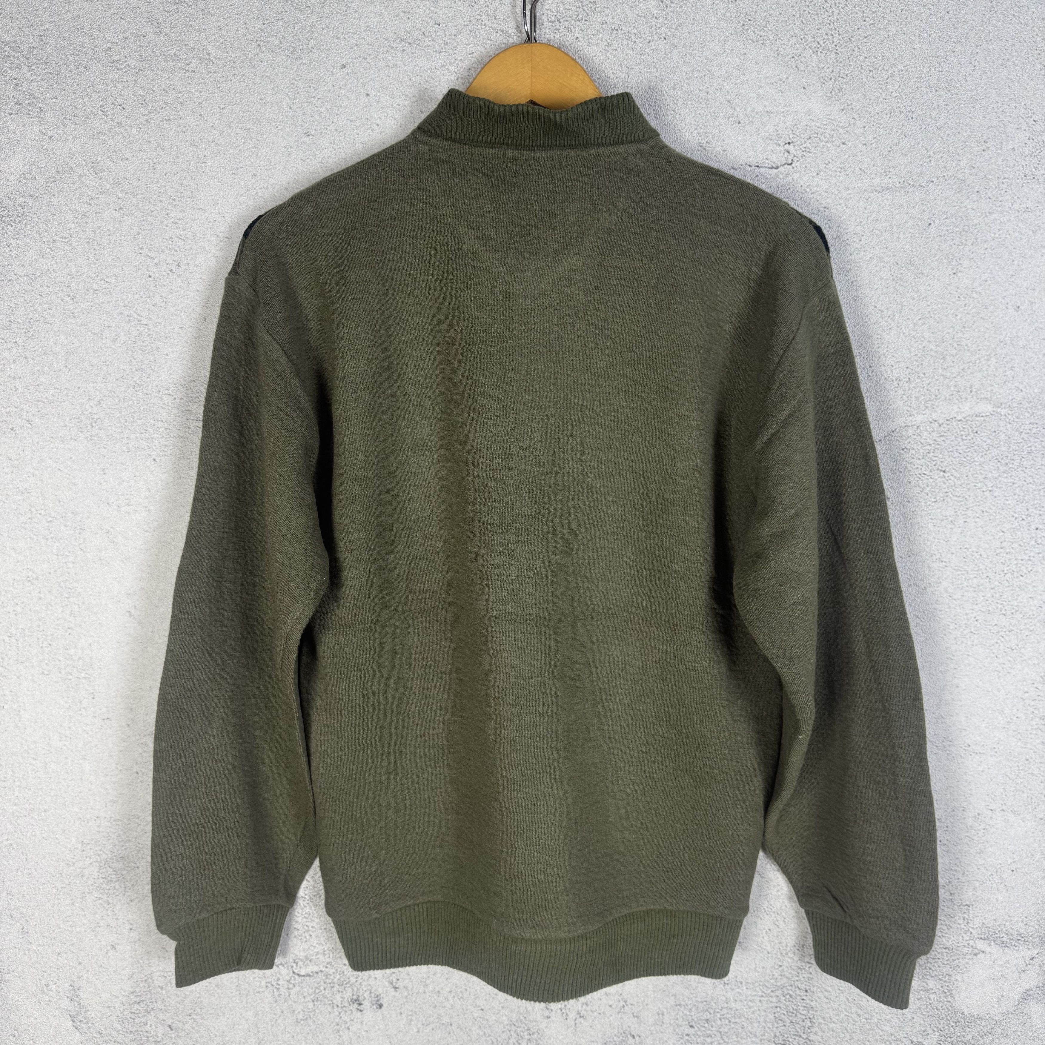Vintage Vintage Harvey Golf Club Sweatshirt Crewneck Collared Size US S / EU 44-46 / 1 - 2 Thumbnail