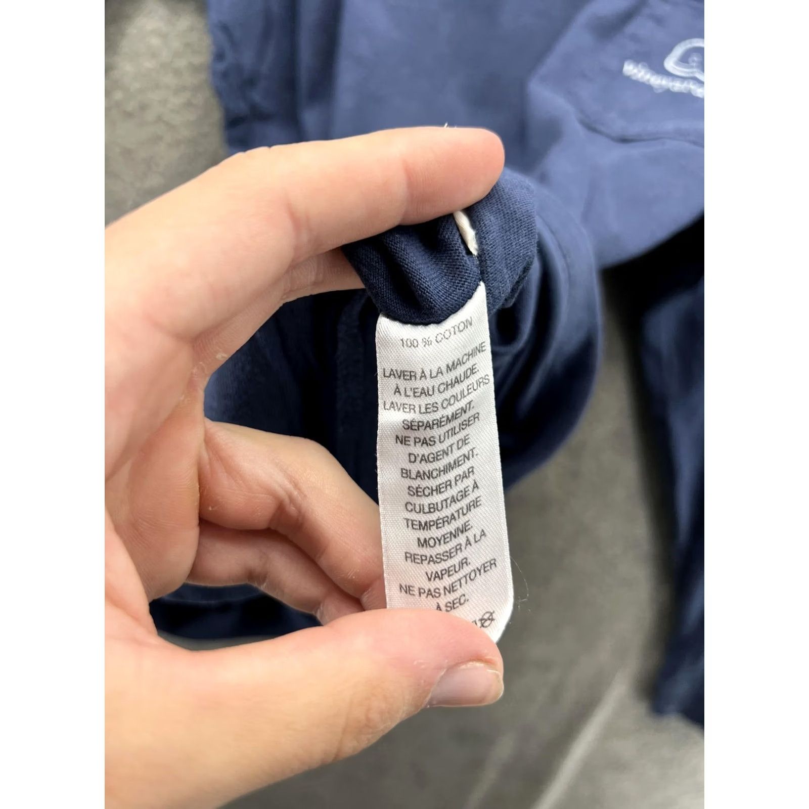 Vineyard Vines Vineyard Vines Shirt Mens Small Blue Long Sleeve Pocket Whale Logo Tee Tagless Descriptive Crew Neck Cotton Jersey Regular Fit Men’s Tee Shirt Size US S / EU 44-46 / 1 - 5 Thumbnail
