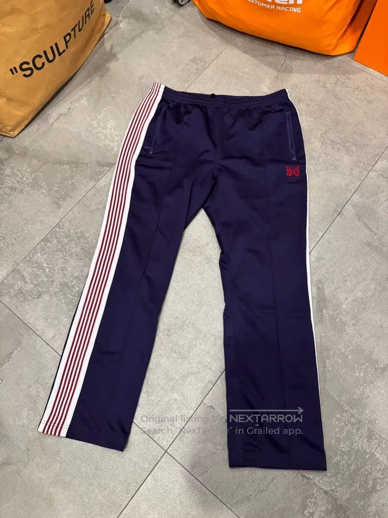 Needles Needles size L Butterfly embroidery sports school uniform p Size US 32 / EU 48 - 1 Thumbnail
