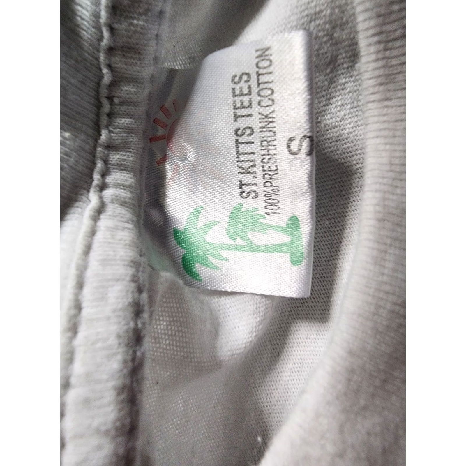 Vintage VINTAGE St Kitts Nevis West Indies T-Shirt Womens S Puff Paint Turtles Distress White Cotton Short Sleeve Crew Neck Size S / US 4 / IT 40 - 5 Thumbnail