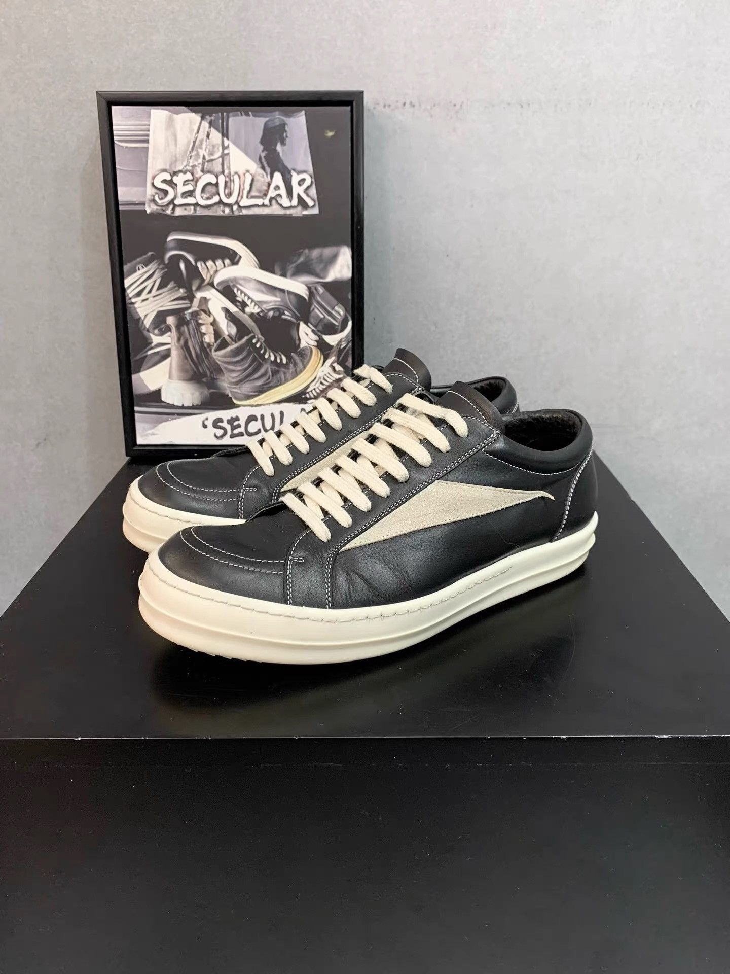 Rick Owens Rick Owens 23FW Black White Glossy Leather Low Top Shoes K34 Size US 7 / EU 40 - 3 Thumbnail