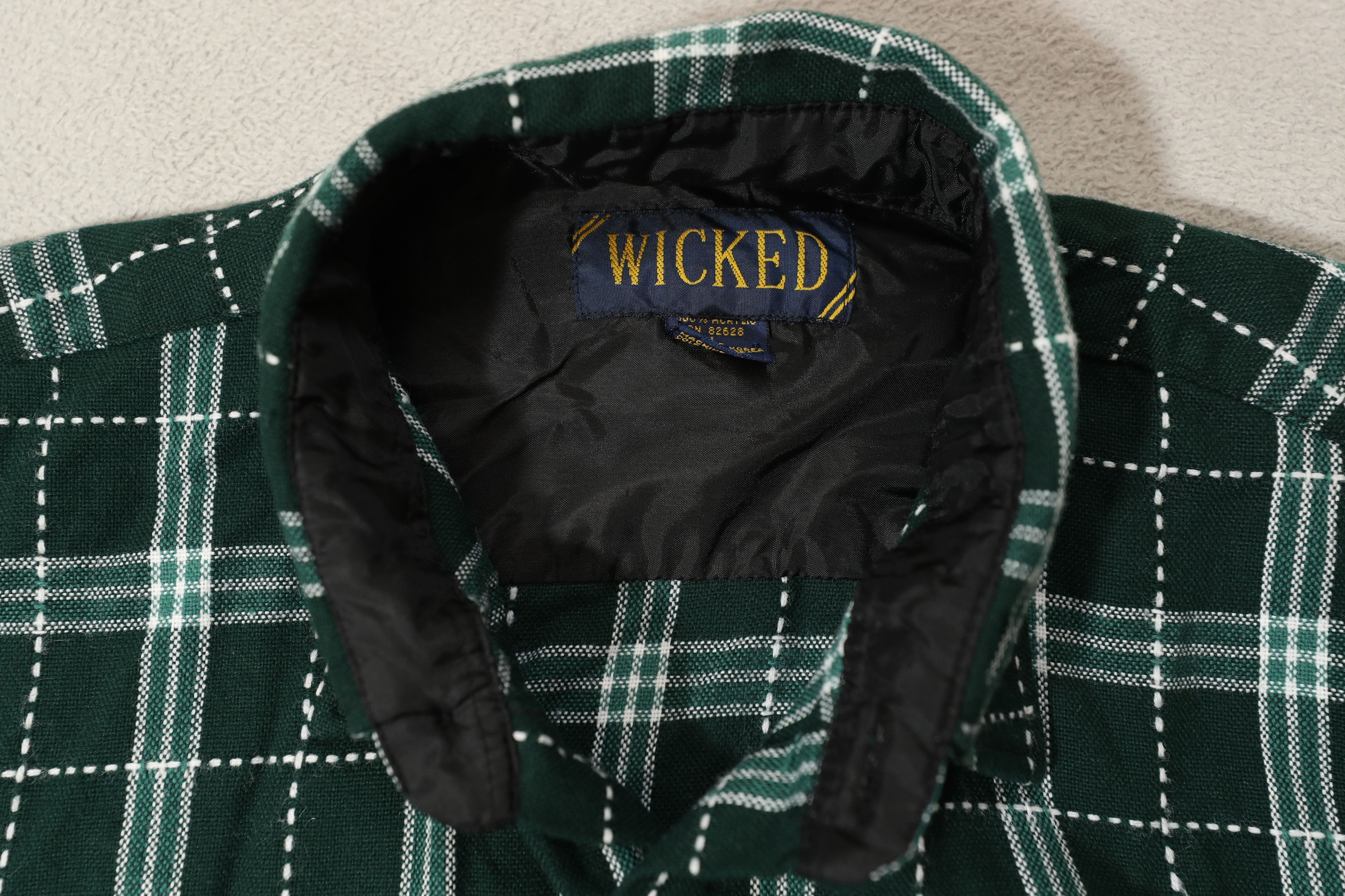 Vintage Wicked Vintage Green Short Sleeve Flannel (L) Size US L / EU 52-54 / 3 - 9 Thumbnail