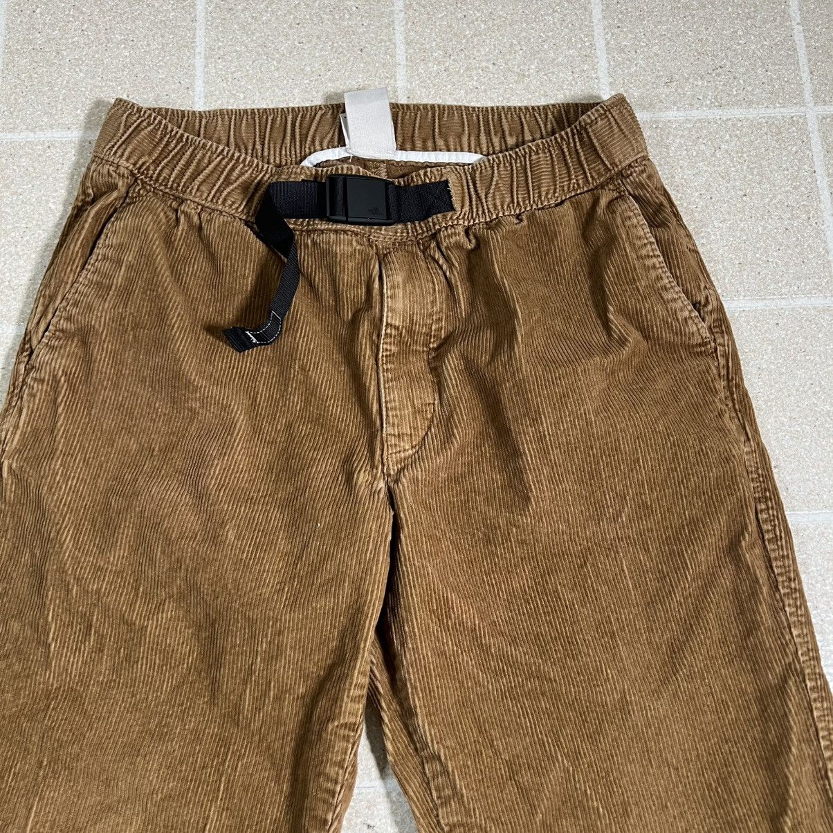 The North Face The North Face Corduroy Stretch Belted Brown Pants sz M Size US 28 / EU 44 - 2 Thumbnail