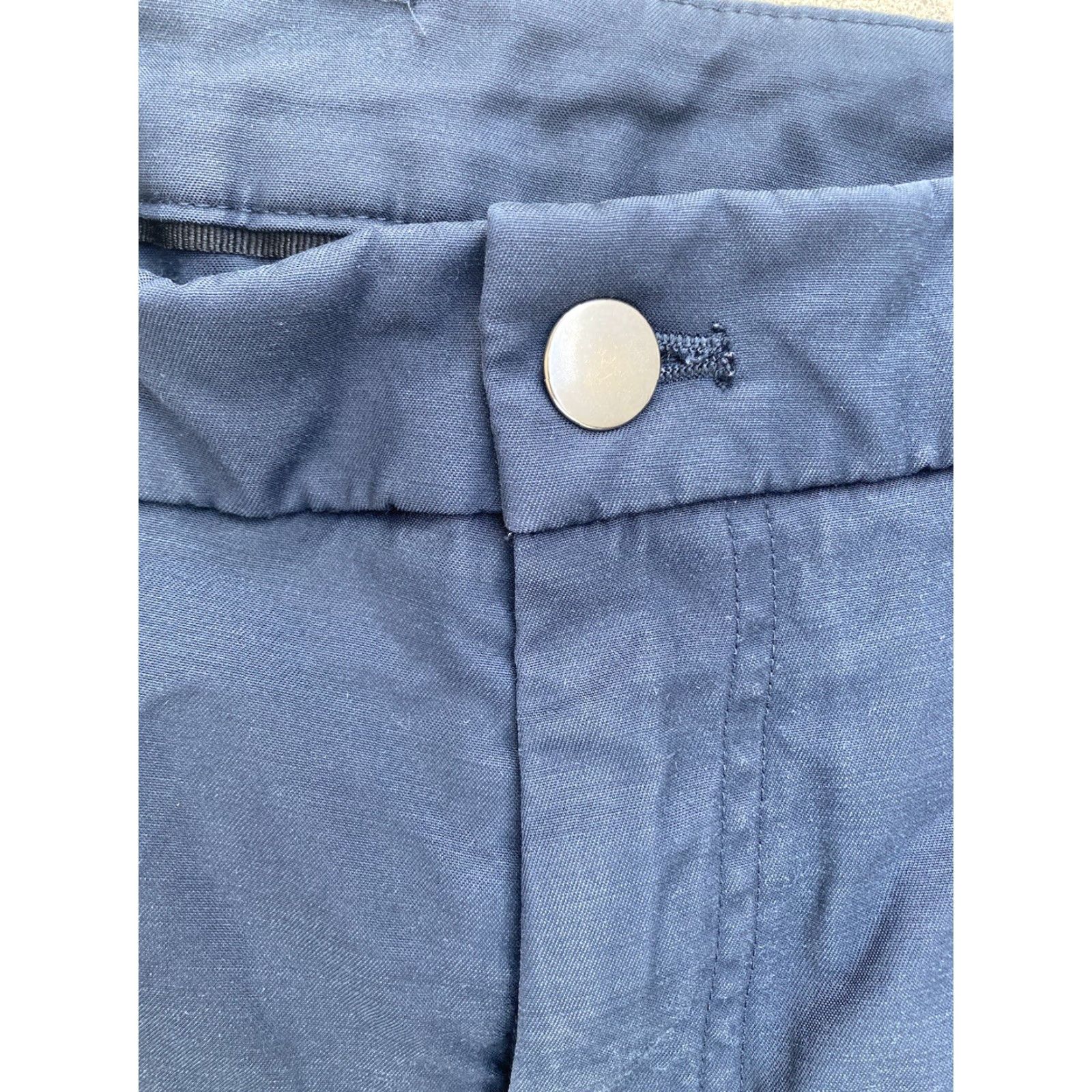 Lululemon VINTAGE? No. Size US 36 / EU 52 - 2 Thumbnail