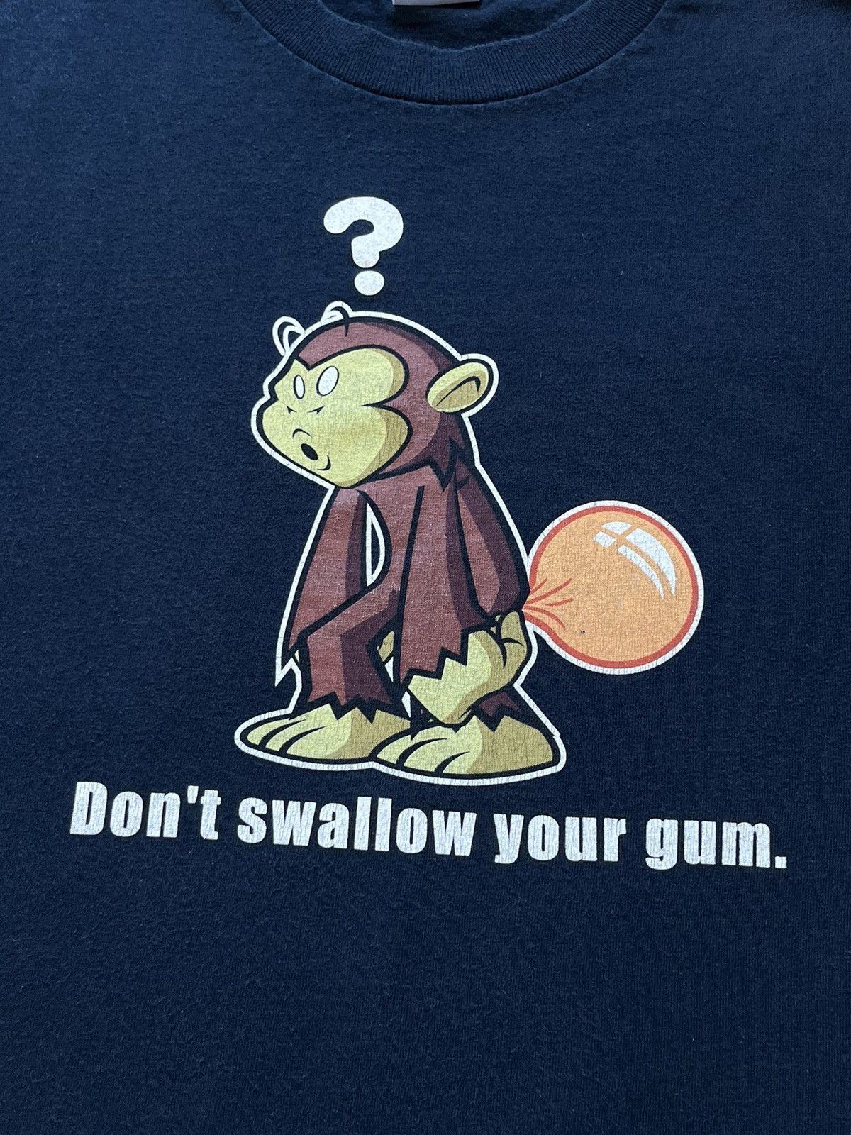 Vintage Vintage 00’s Crazy Monkey “Don't Swallow Your Gum” T-Shirt Size US M / EU 48-50 / 2 - 4 Thumbnail