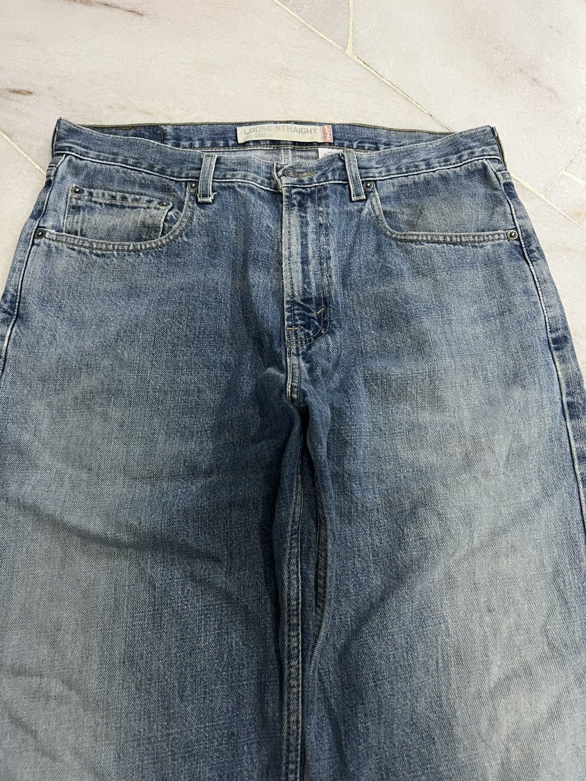 Levi's × Levi's Vintage Clothing Vintage Levis 569 Loose Straight Light Wash Jean Size US 34 / EU 50 - 3 Thumbnail
