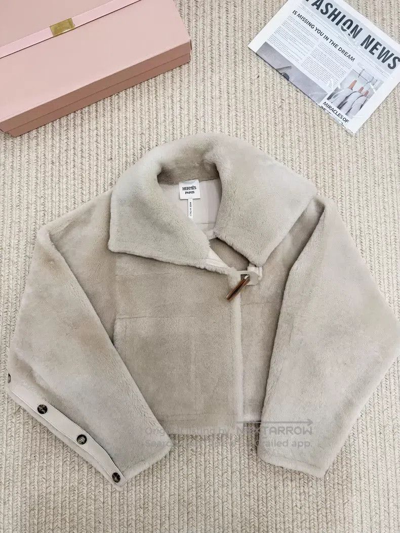 Hermes Hermes Fur Coat Size M / US 6-8 / IT 42-44 - 2 Thumbnail