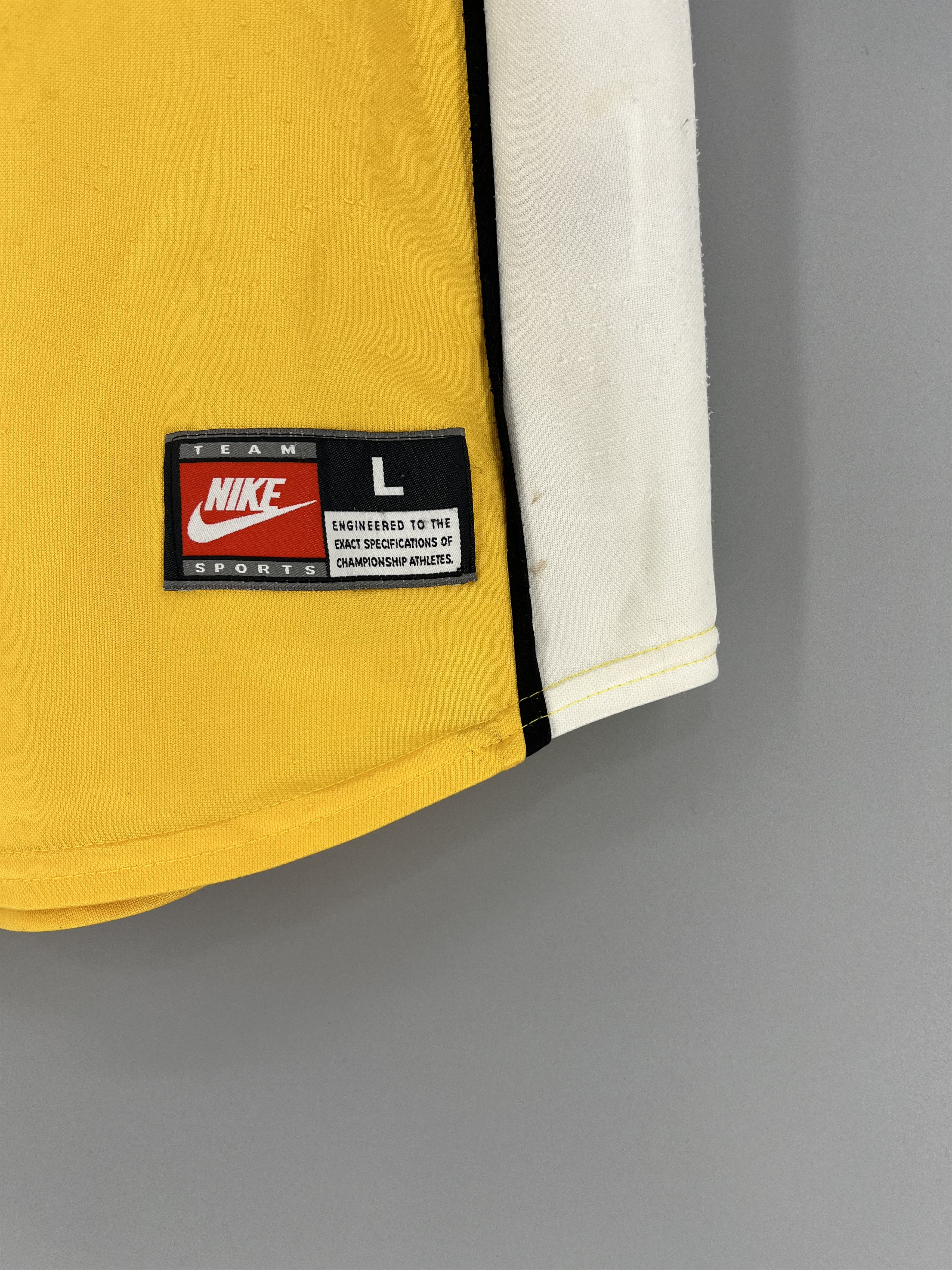 Nike BORUSSIA DORTMUND 1998/99 HOME FOOTBALL SHIRT SOCCER JERSEY Size US XS / EU 42 / 0 - 6 Thumbnail