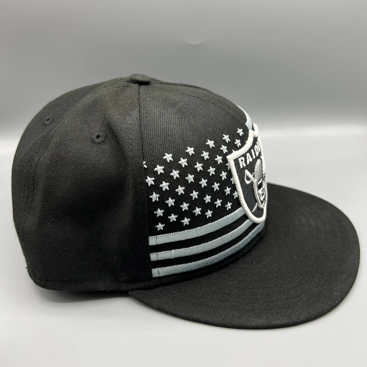 New Era Las Vegas Raiders Hat Men 7 5/8 Black NFL Fitted Cap Size ONE SIZE - 3 Thumbnail