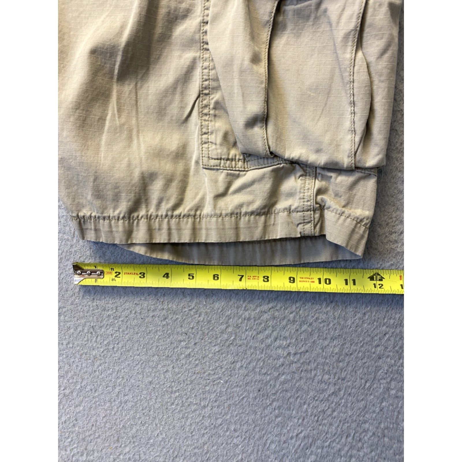 Levi's Levi's Men's Cargo Shorts 40 Relaxed Fit Cotton Blend Tan Casual Army Style Belted Size US 40 / EU 56 - 7 Thumbnail