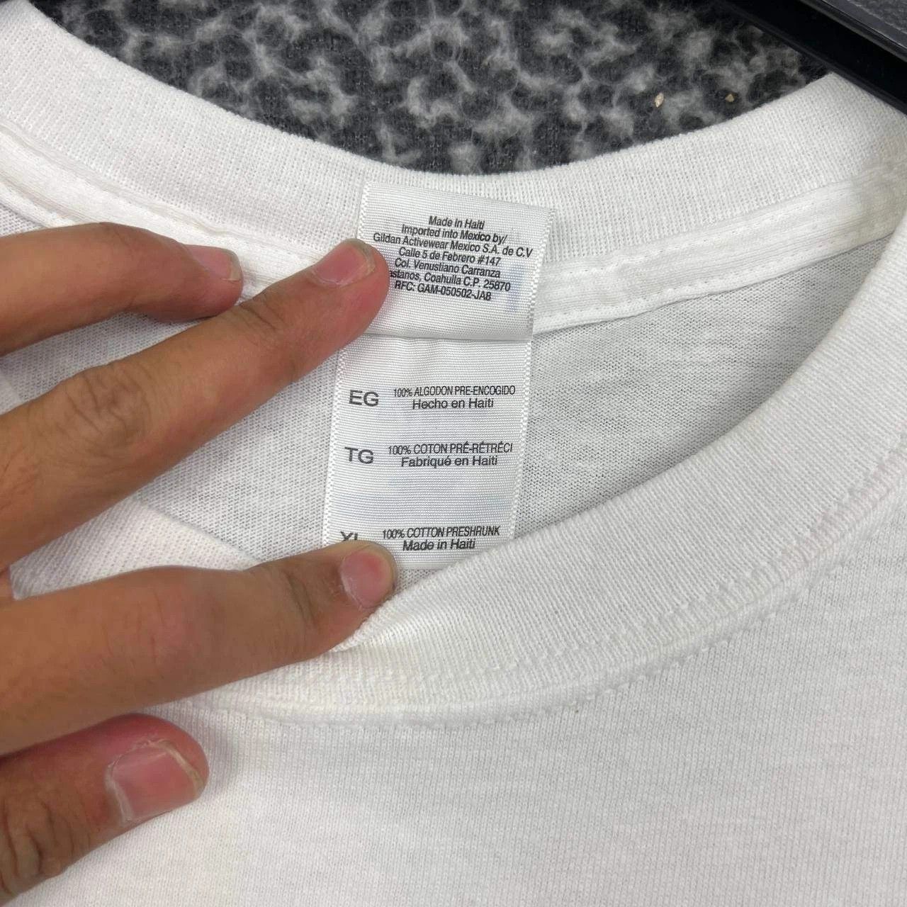 Gildan Vintage Experience Jimi Hendrix Shirt Men XL White Gildan Size US XL / EU 56 / 4 - 9 Thumbnail