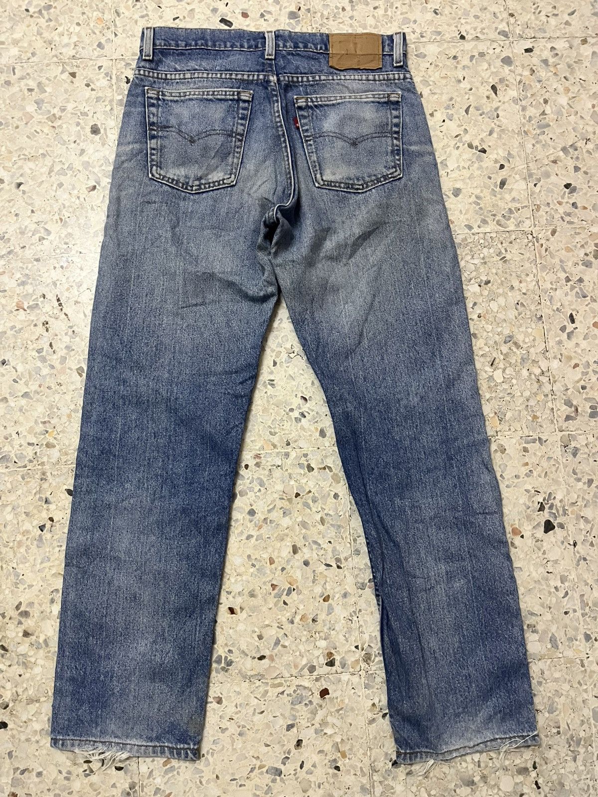 Levi's Vintage Clothing Vintage Levi’s 505 distressed 90s light blue wash jeans Size US 32 / EU 48 - 2 Thumbnail