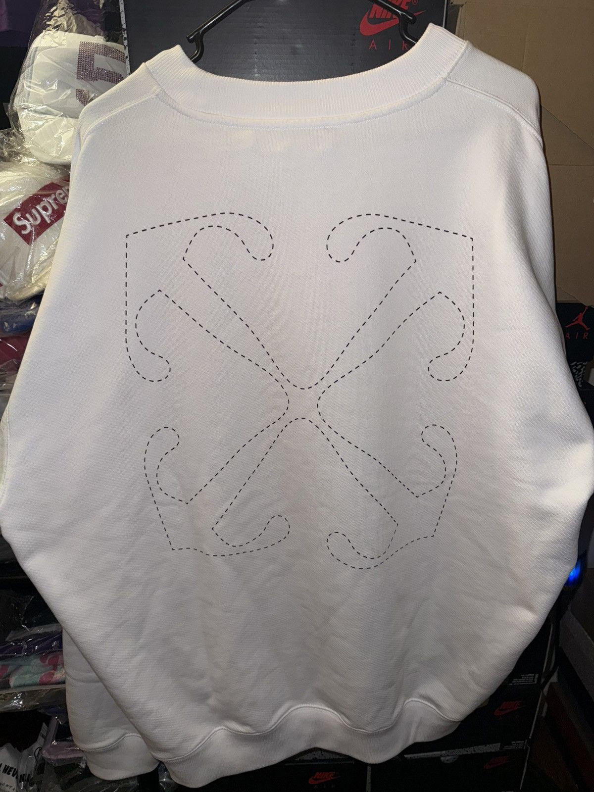 Off-White Off White Arrows Crewneck size XL Size US XL / EU 56 / 4 - 2 Thumbnail