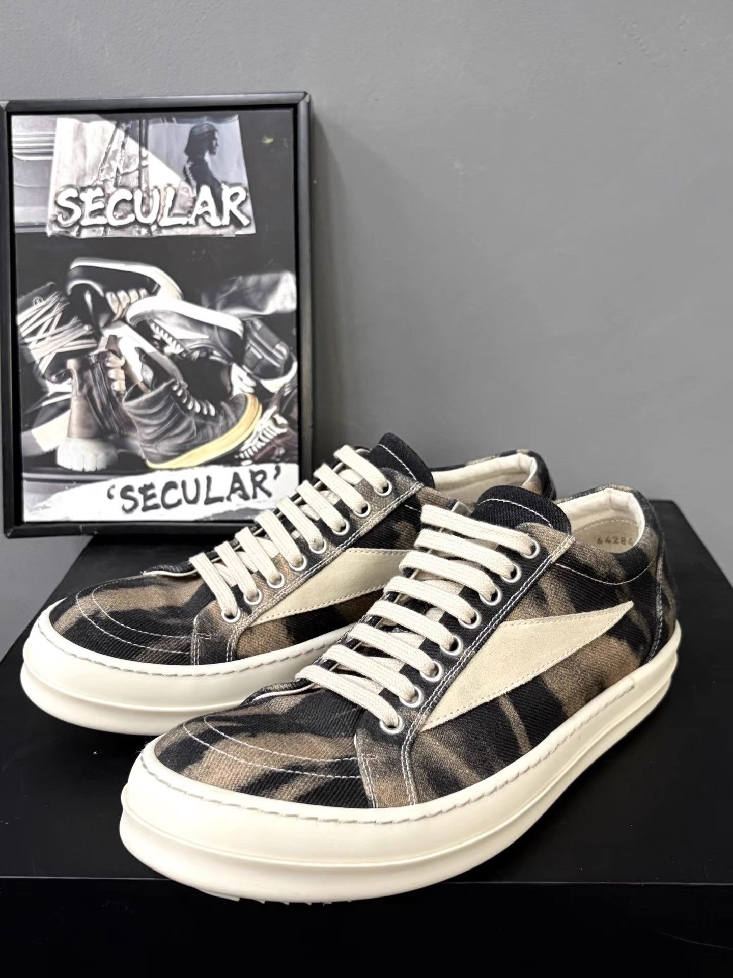 Rick Owens Rick Owens 24FW Flame Low-Top Sneakers K34 Size US 8 / EU 41 - 1 Thumbnail