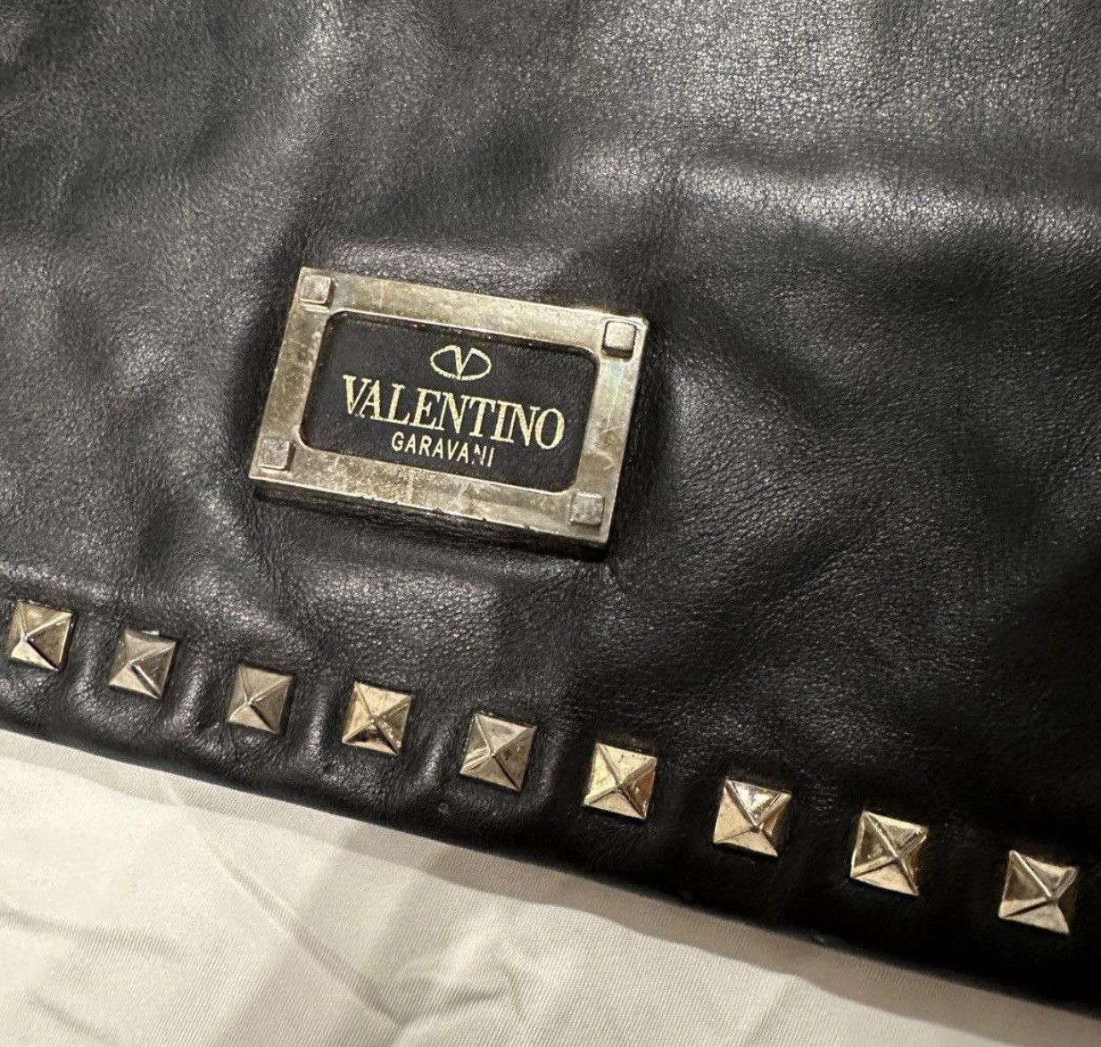 Valentino Valentino Garavani rockstud black leather clutch bag Size ONE SIZE - 2 Thumbnail