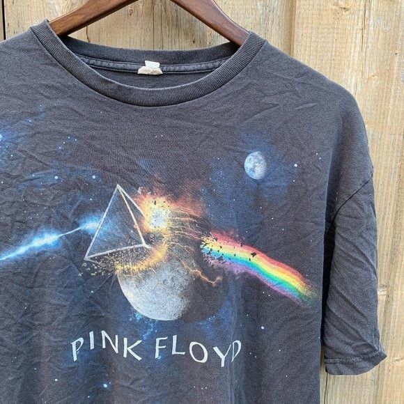 Vintage 90s Pink Floyd Dark Side of the Moon Graphic T Shirt