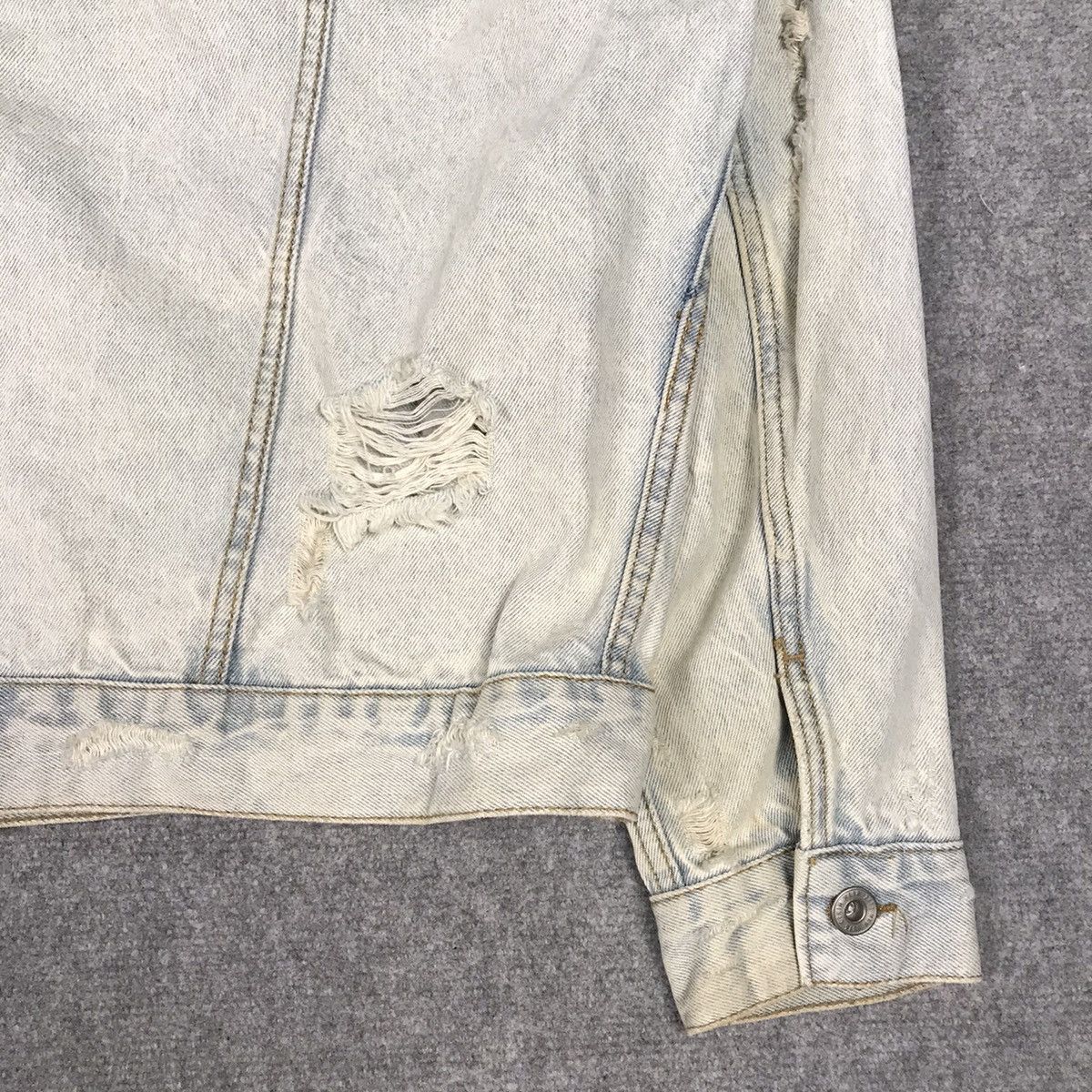 Designer × Zara ZARA MAN DENIM EMBROIDERY DESIGN DISTRESSED JACKET Size US L / EU 52-54 / 3 - 11 Thumbnail