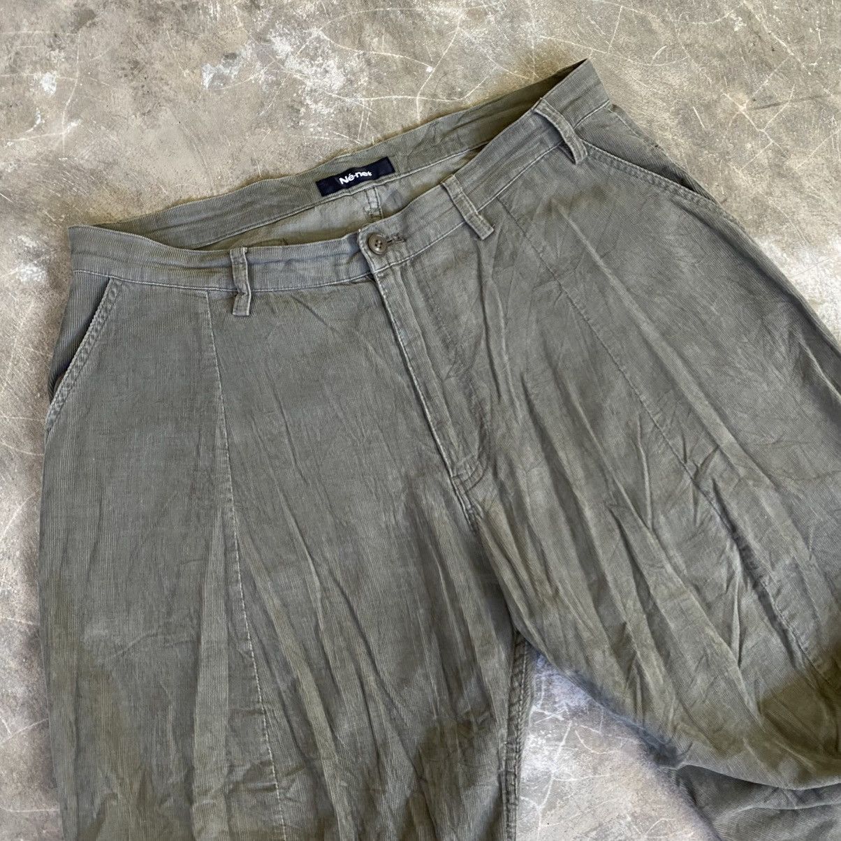 Issey Miyake 2000s Ne-net By Issey Miyake Back Pocket Serpa Short Pants Size US 31 - 2 Thumbnail
