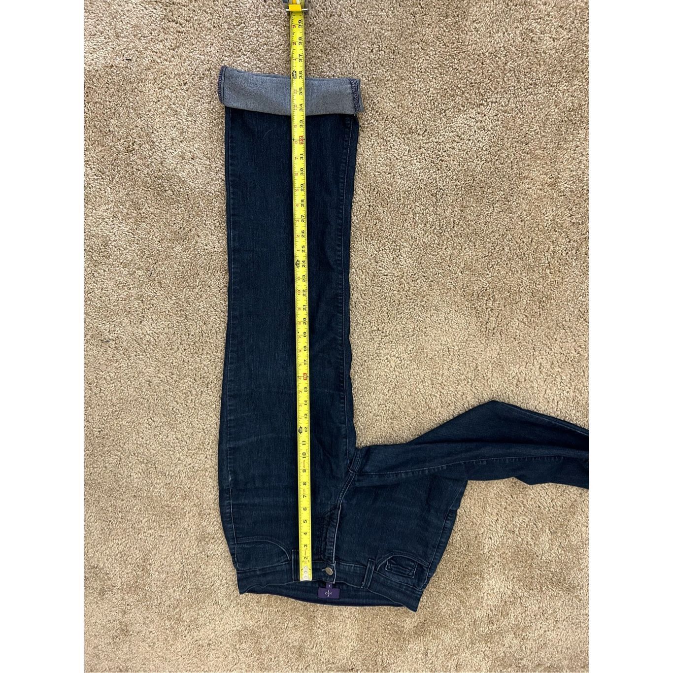 Anthropologie NYDJ Not Your Daughter's Jeans Medium-Wash Denim Jeans Bootc Size 27" / US 4 / IT 40 - 2 Thumbnail