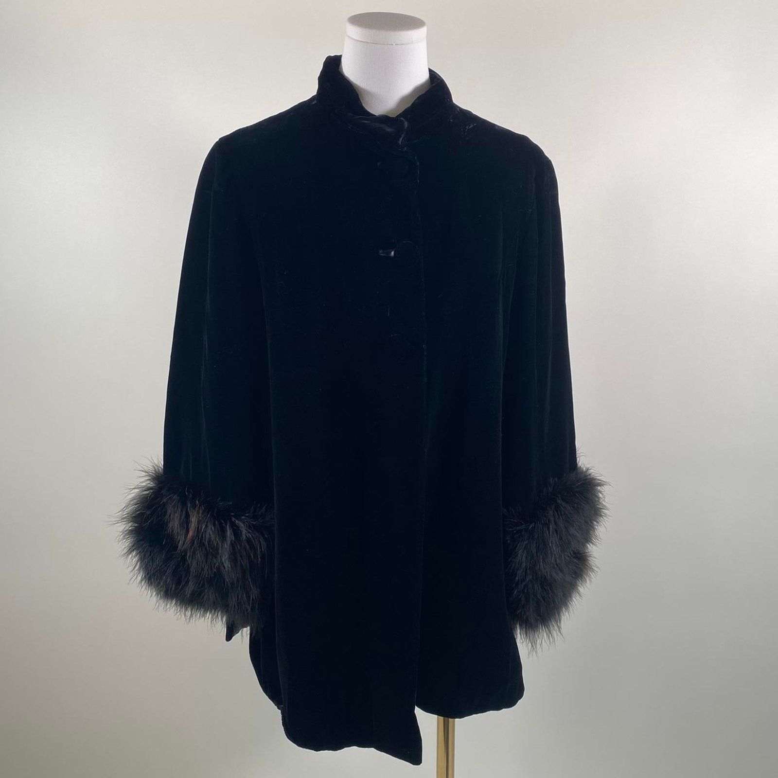 Other Vintage black velvet feathered coat Size L / US 10 / IT 46 - 2 Thumbnail