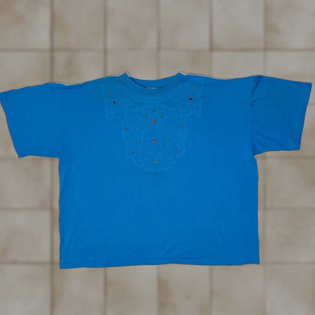AQUA VINTAGE Kavio! T-Shirt XL Aqua Blue Embossed Bejeweled 80s 90s Crew Neck Short Sleeve Unisex Adults Cotton Blend Size XL / US 12-14 / IT 48-50 - 1 Thumbnail