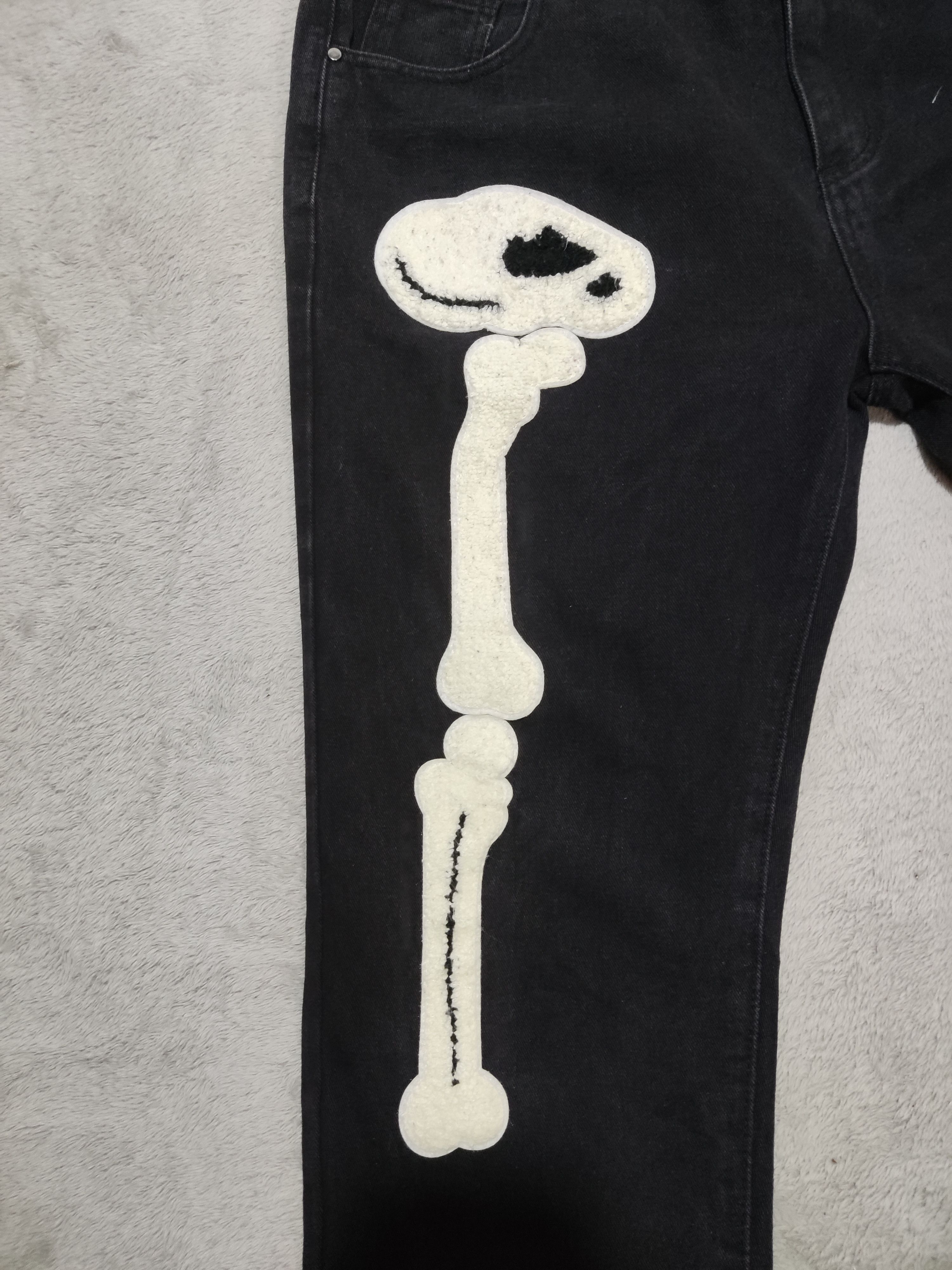 Japanese Brand Streetwear Skeleton Bone Chenille Patch Black Washed Denim Size US 35 - 5 Thumbnail