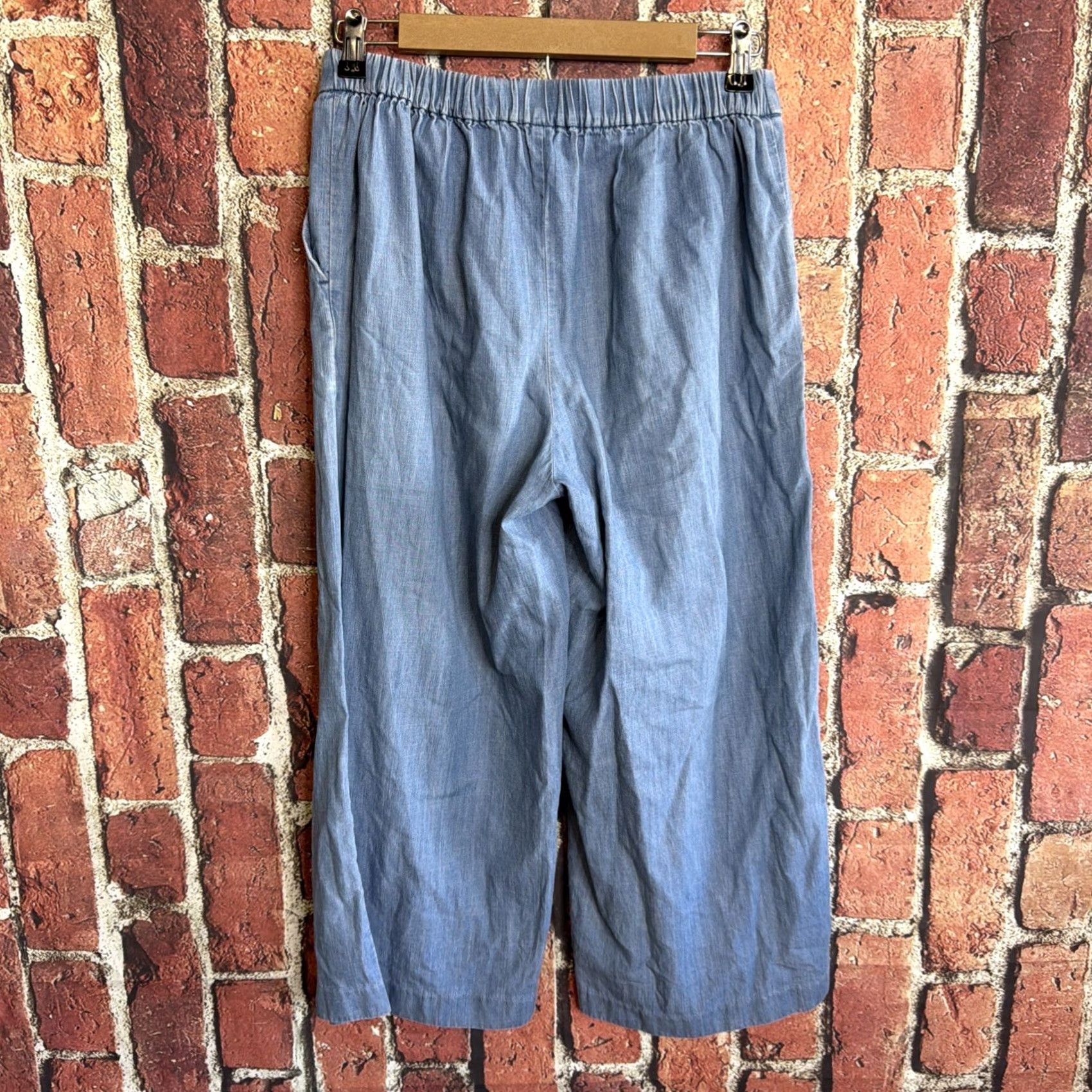 J.Crew J.CREW Women's 12 Wide-Leg Cropped Chambray Pants Blue Pull On Lightweight Chic Casual Size 34" / US 12 / IT 48 - 3 Thumbnail