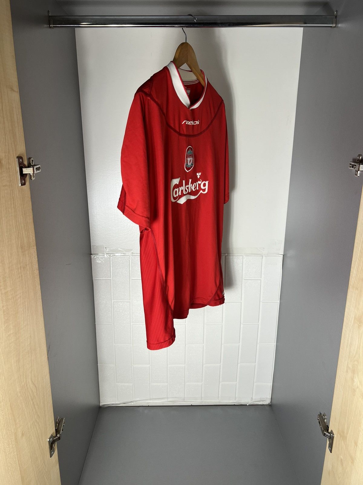 Reebok VINTAGE REEBOK FC LIVERPOOL ENGLAND SOCCER JERSEY RETRO 90s Size US XL / EU 56 / 4 - 5 Thumbnail