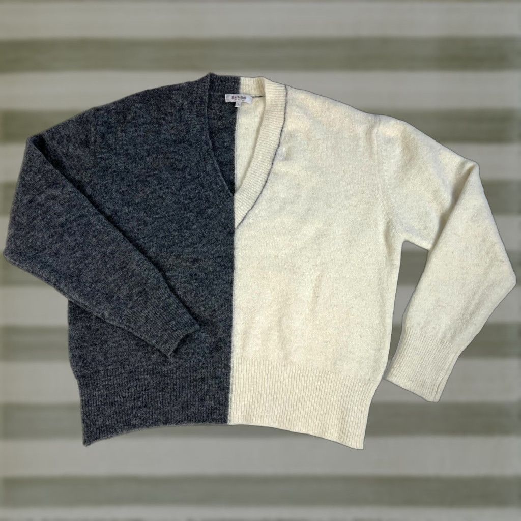 Vintage Bartolini Women’s V-Neck Sweater Two-Tone Knit Pullover Size L Gray White Alpaka Blend Made in Italy Size L / US 10 / IT 46 - 1 Thumbnail