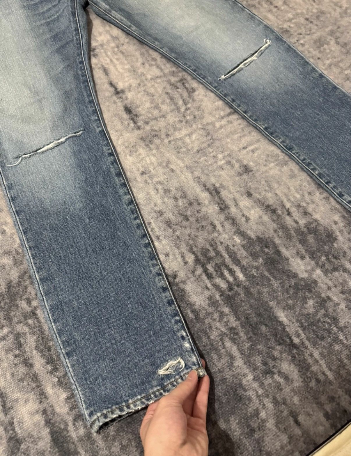 Saint Laurent Paris Saint Laurent 16SS Light Blue Distressed Slash Denim Jeans Size US 30 / EU 46 - 4 Thumbnail