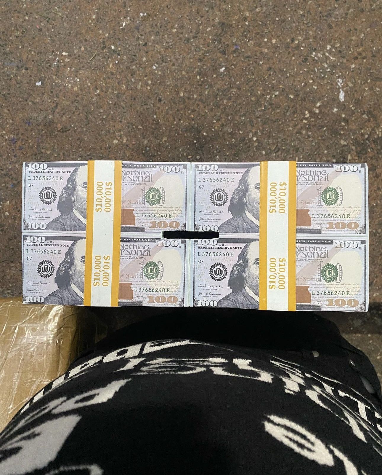 Japanese Brand New Million Dollar Investment Piggybank by Nothing Personal Size ONE SIZE - 5 Thumbnail