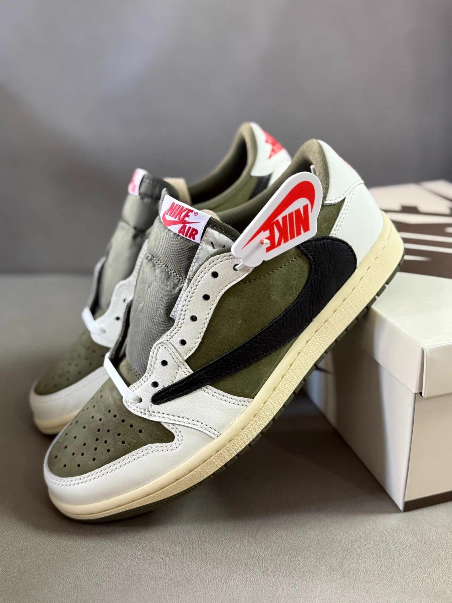 Nike Travis Scott Air Jordan 1 Reverse Hook 8.0 Ｑ20 Size US 8 / EU 41 - 1 Thumbnail
