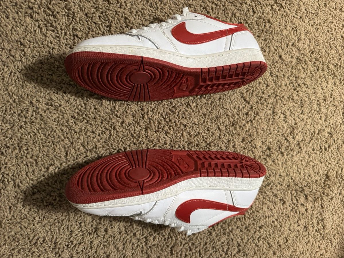 Jordan Brand Jordan 1 low metallic red big swoosh 2015 Size US 10 / EU 43 - 3 Thumbnail