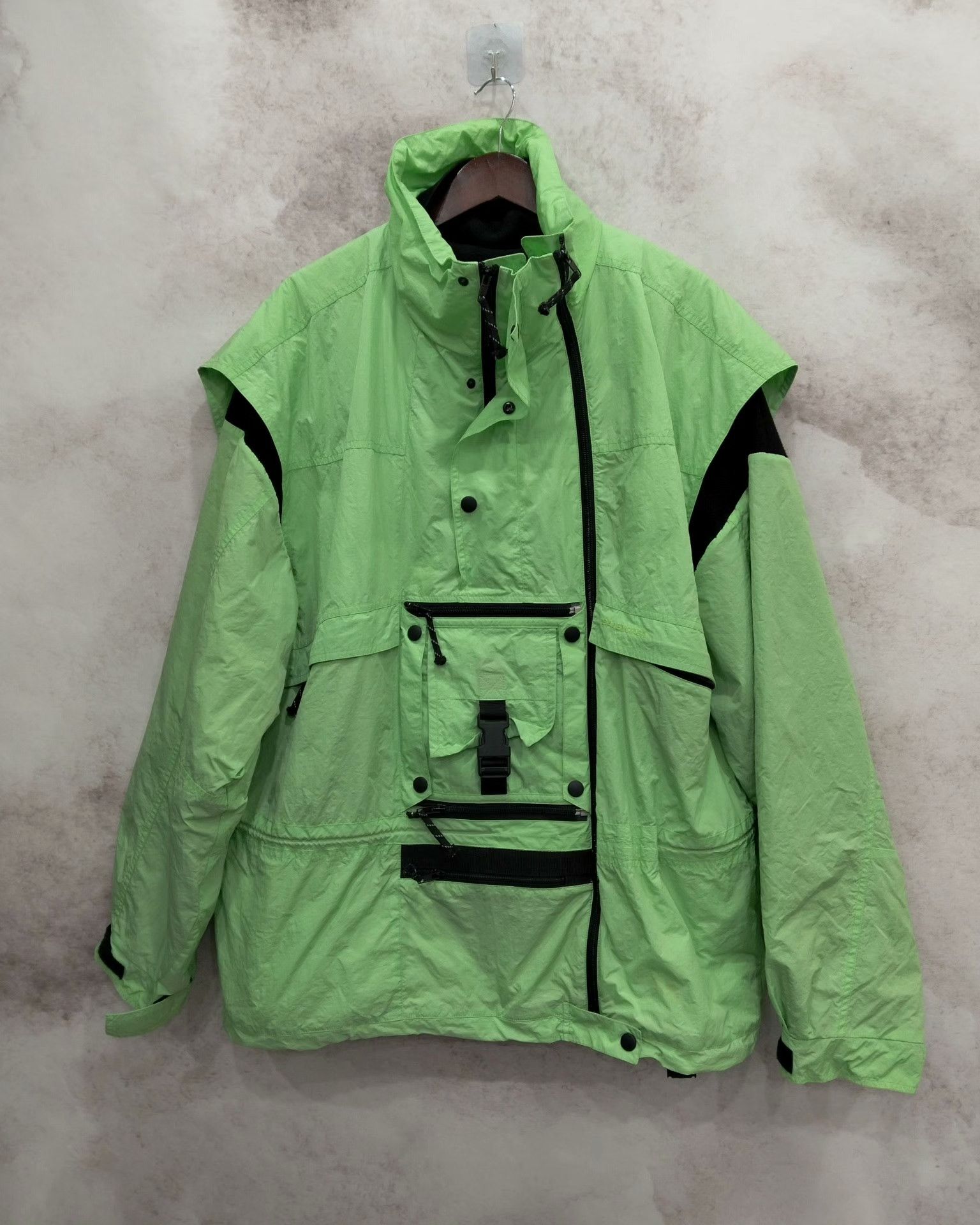 Balenciaga Balenciaga Light Jacket 48 Men Size US XL / EU 56 / 4 - 1 Thumbnail