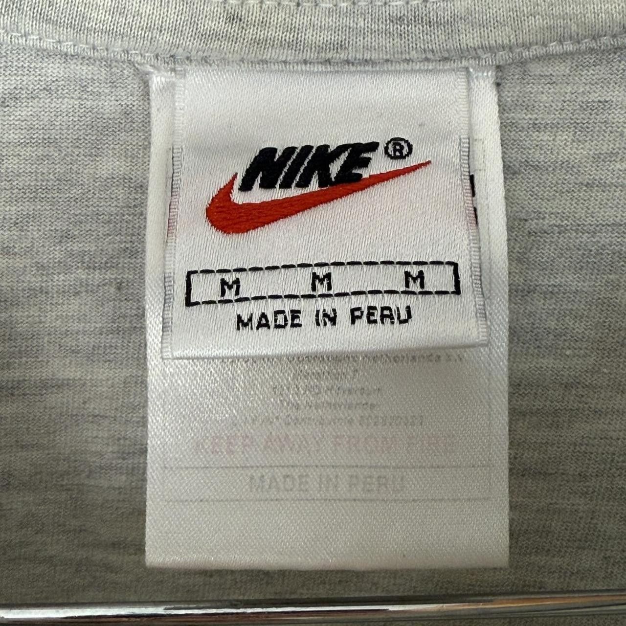 Nike Nike Vintage 90s Centrr Swoosh T shirt Grey Size US M / EU 48-50 / 2 - 4 Thumbnail