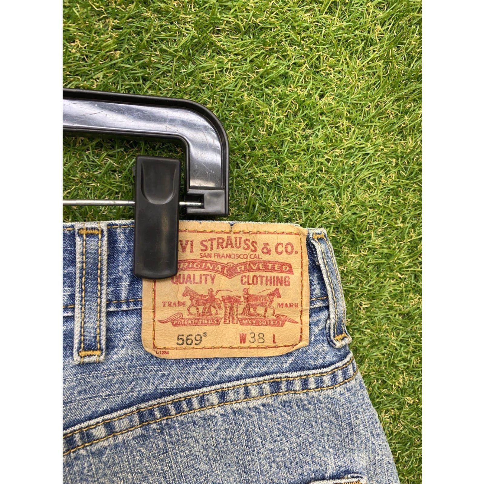 Levi's VINTAGE Levi's 569 Jean Shorts Mens 38 Workwear Denim Relaxed Fit Wide Leg Bermuda Casual 90s Grunge Skate Cyberpunk 2000s Size US 38 / EU 54 - 3 Thumbnail