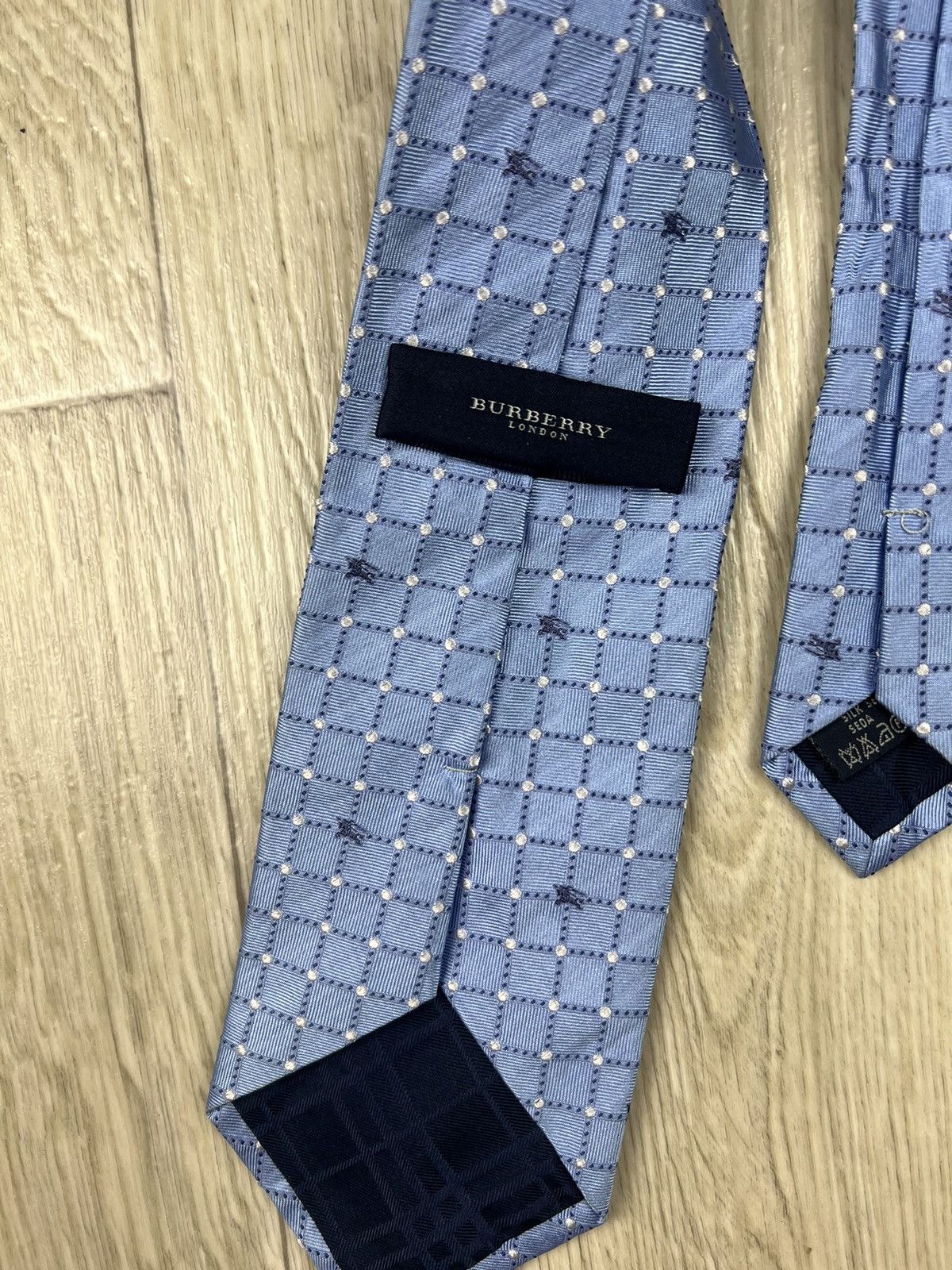 Burberry Tie Burberry Italy Size ONE SIZE - 3 Thumbnail