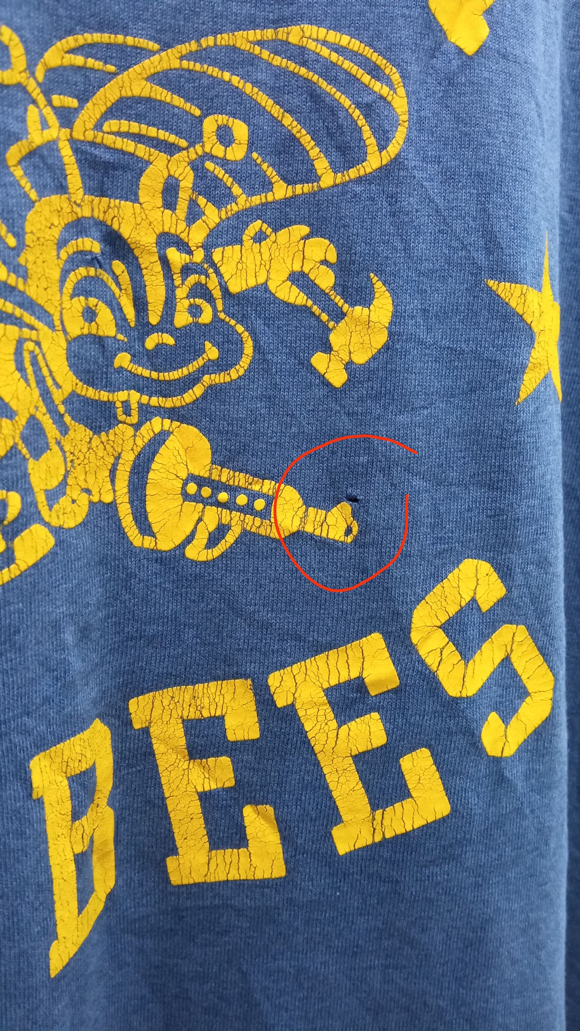 Fruit Of The Loom × Vintage 🔥🔥Vintage 90s USN US Navy Seabees T-Shirt Size US S / EU 44-46 / 1 - 14 Thumbnail