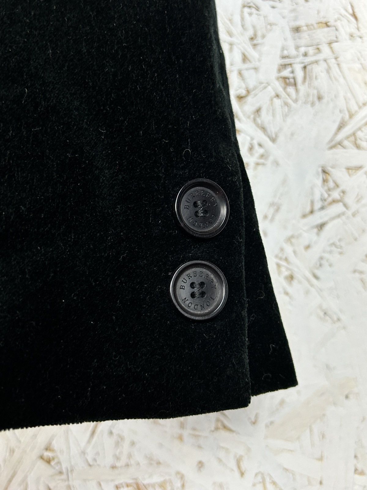 Burberry 00s Vintage Burberry Velvet Short Blazer Jacket UK 12 US 10 Size L / US 10 / IT 46 - 4 Thumbnail