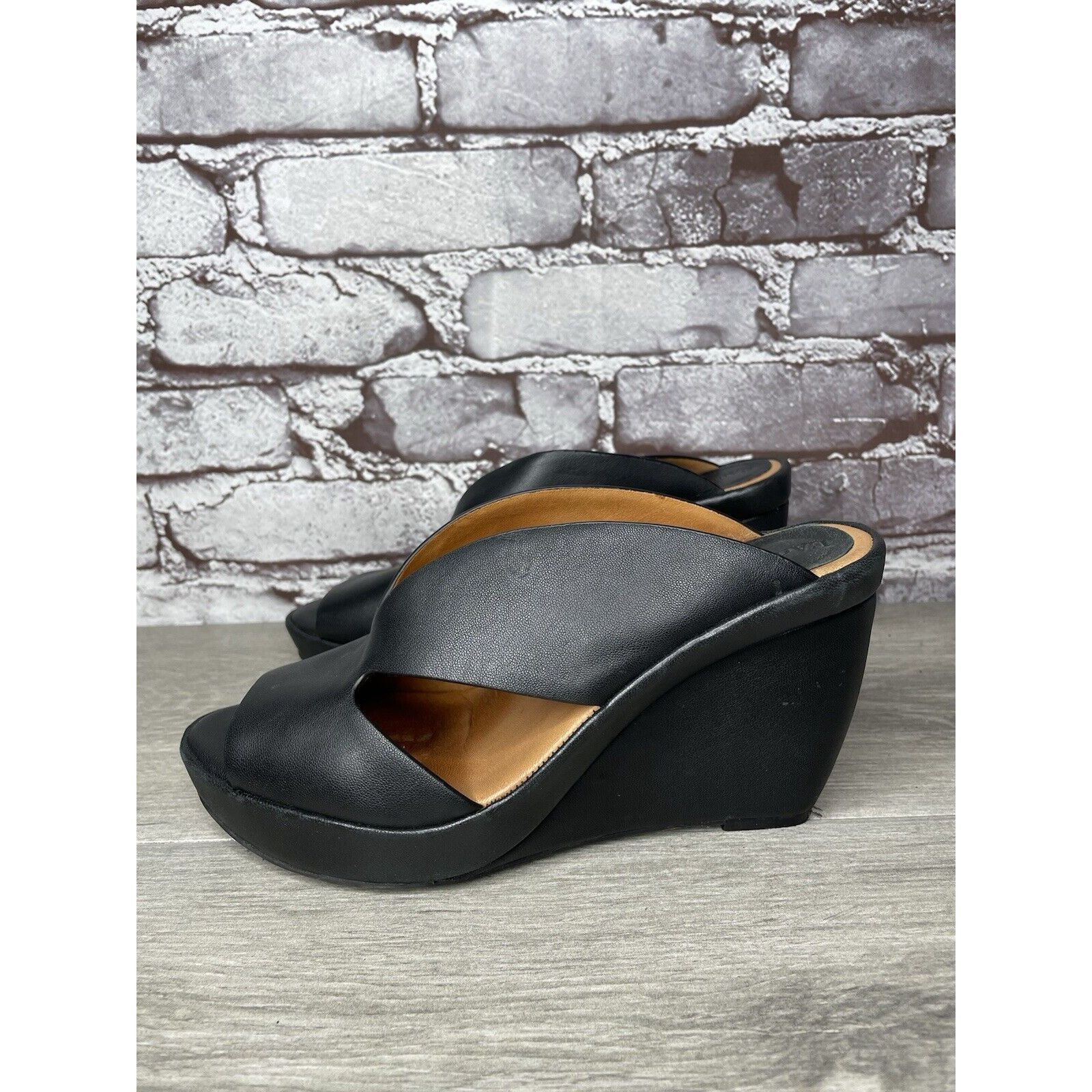 Other L'Amour Des Pieds Black Leather Strappy Wedge Open Toe Sanda Size US 7 / IT 37 - 24 Thumbnail