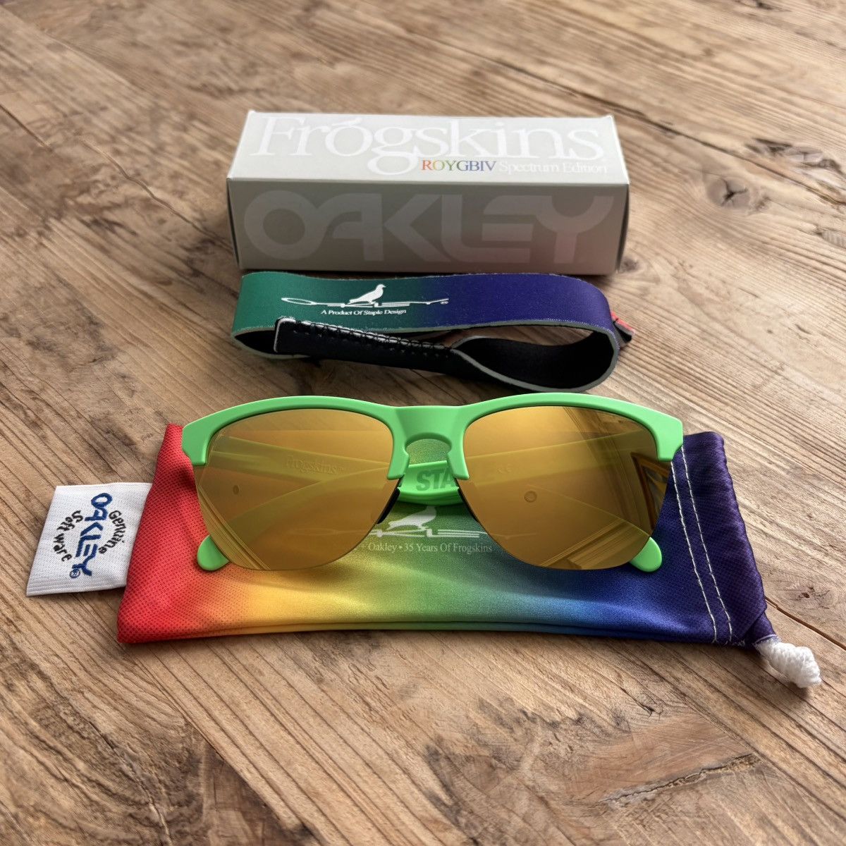 Oakley New Oakley x Staple Frogskins Sunglasses ROYGBIV Limited 24k Size ONE SIZE - 1 Thumbnail